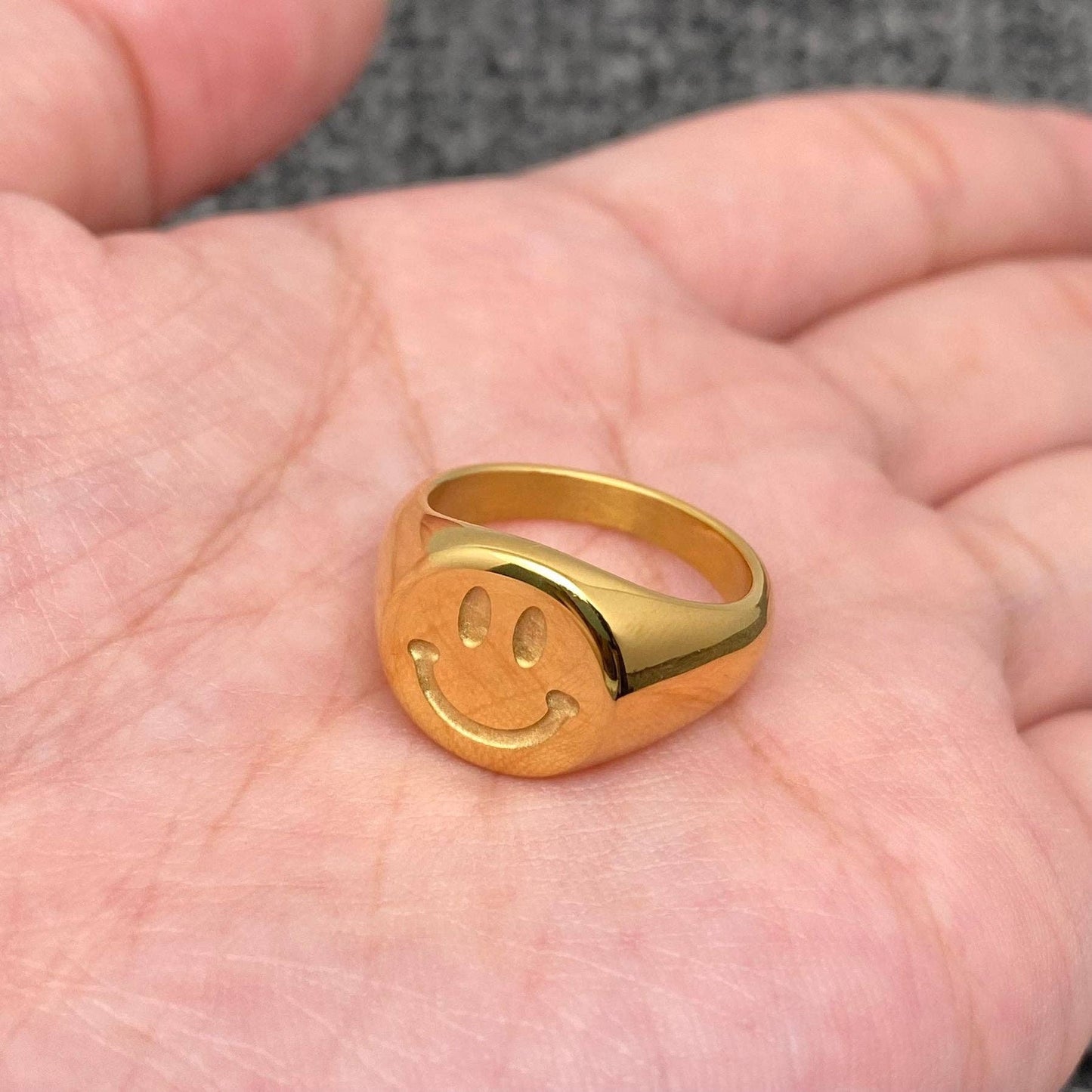 18K Gold Plated Stainless Steel Smiley Face Ring - FGS