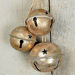 M11095- 13inL Distressed Bell Stringx3-Gold