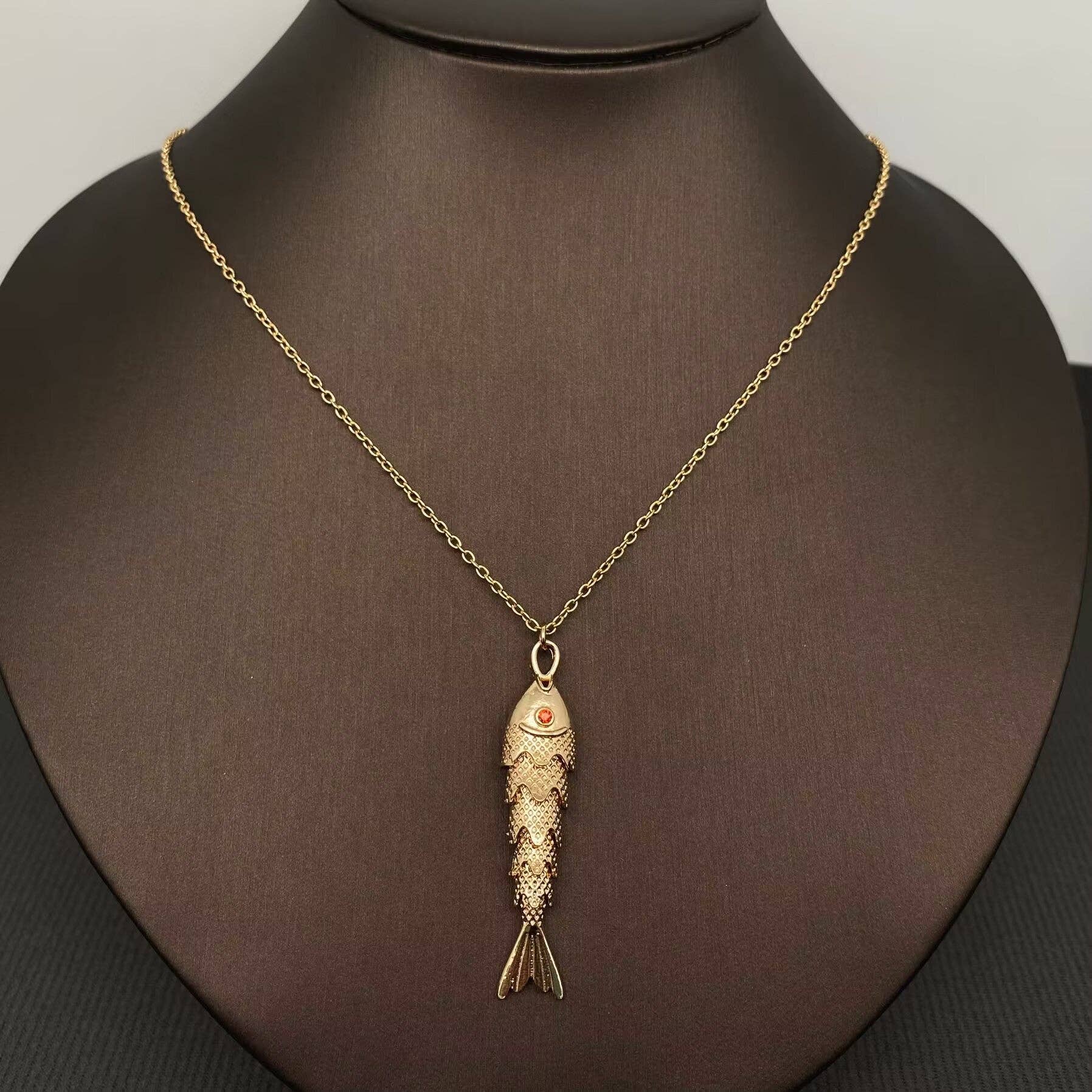 Swinging Tail Fish Charm Gold-plated Necklace