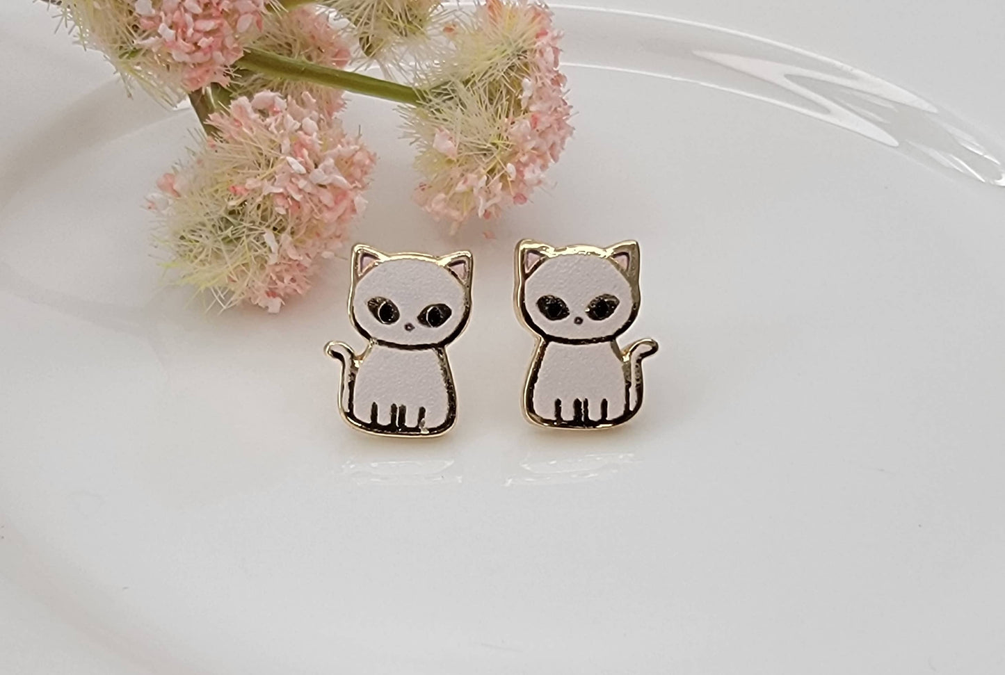 CAT POST EARRINGS.