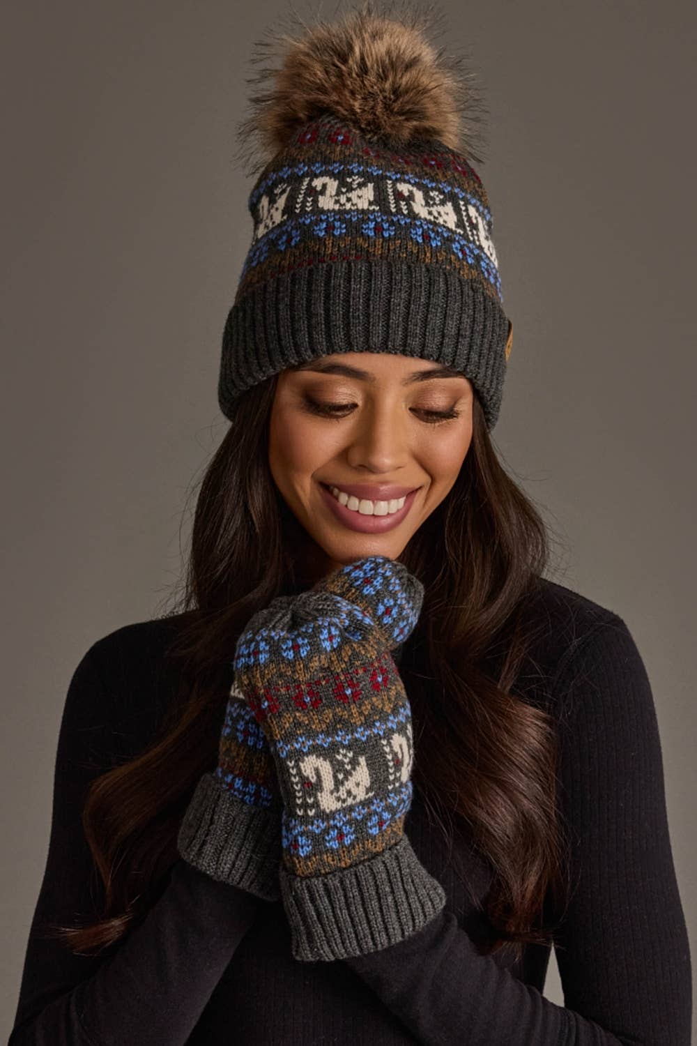 Gray Swan Pattern Knit Pom Hat