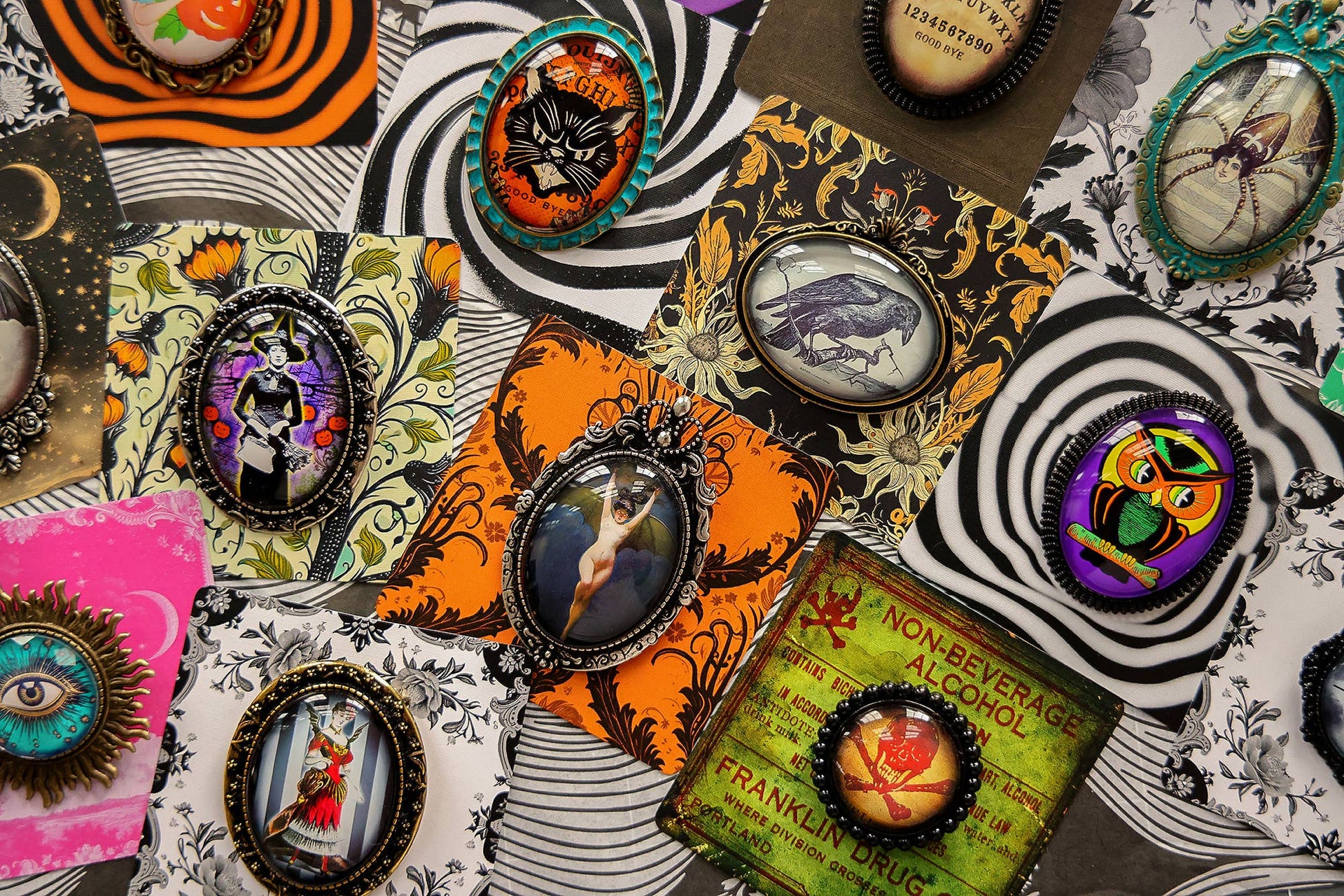 Vintage Halloween Brooch