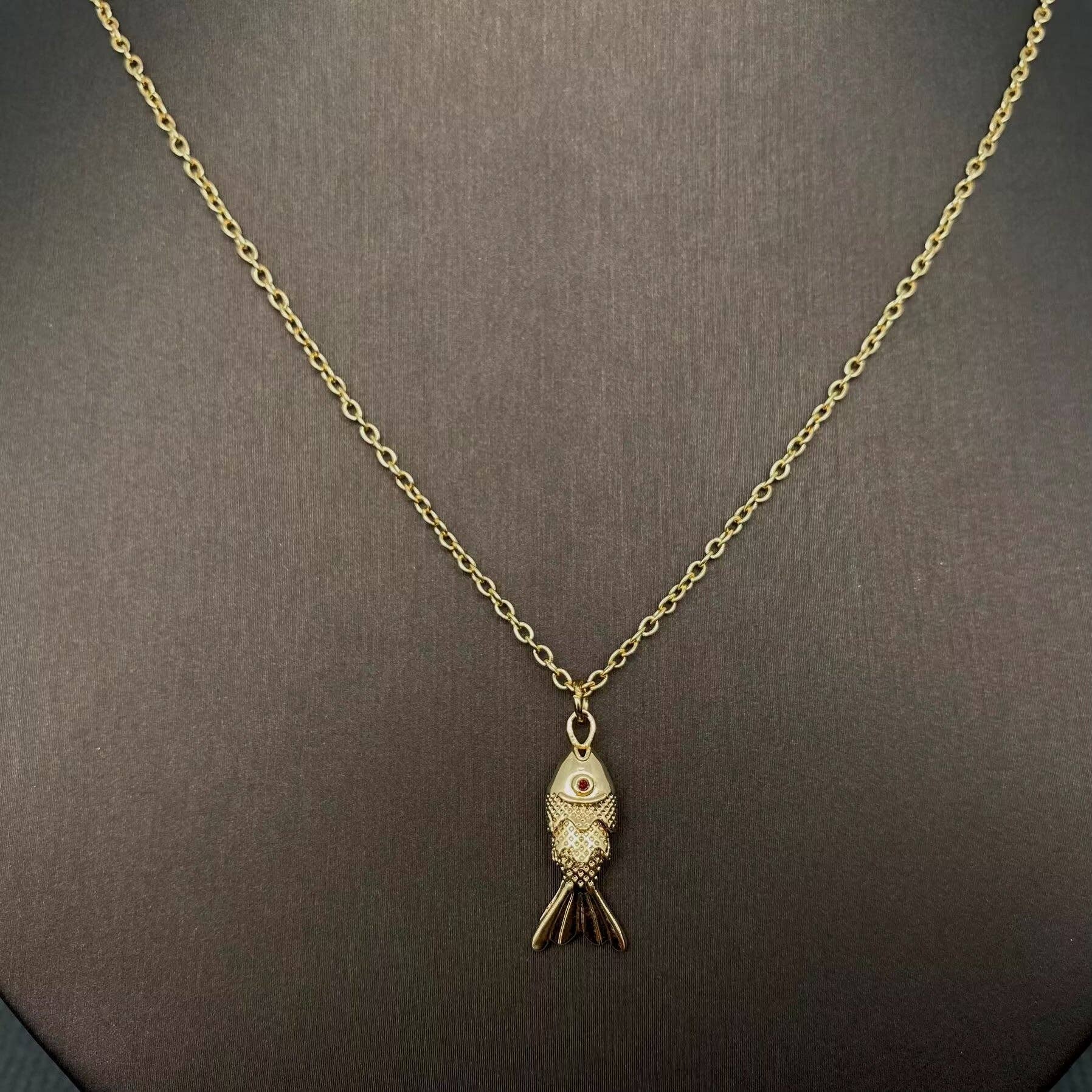 Swinging Tail Fish Charm Gold-plated Necklace