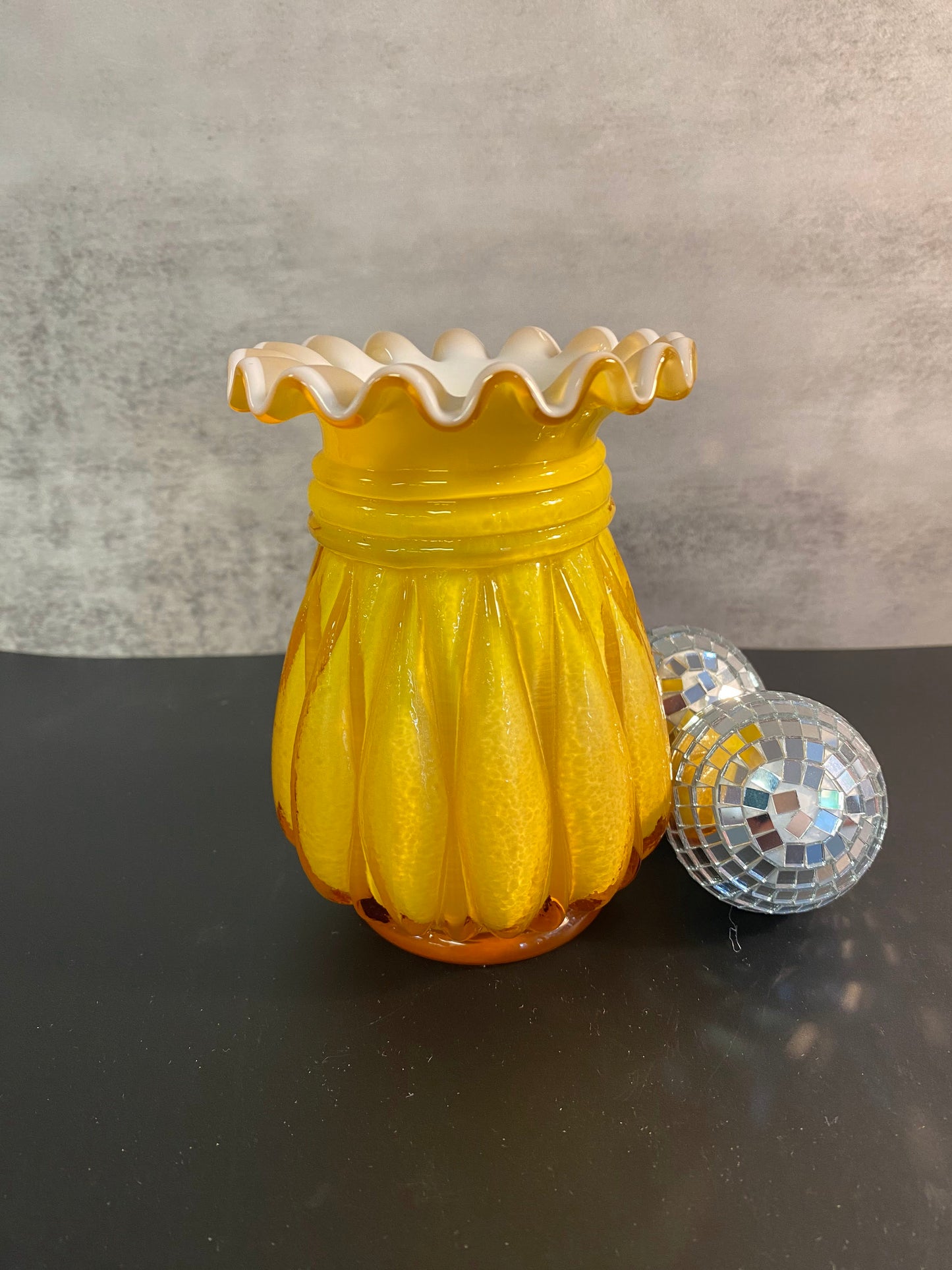 Kanawha Glass Melon Ruffle Vase