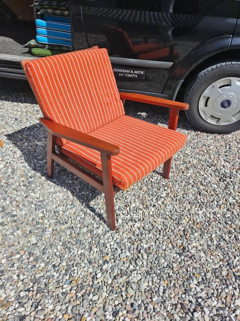 Danish Lounge Chair LOCH-0526-006