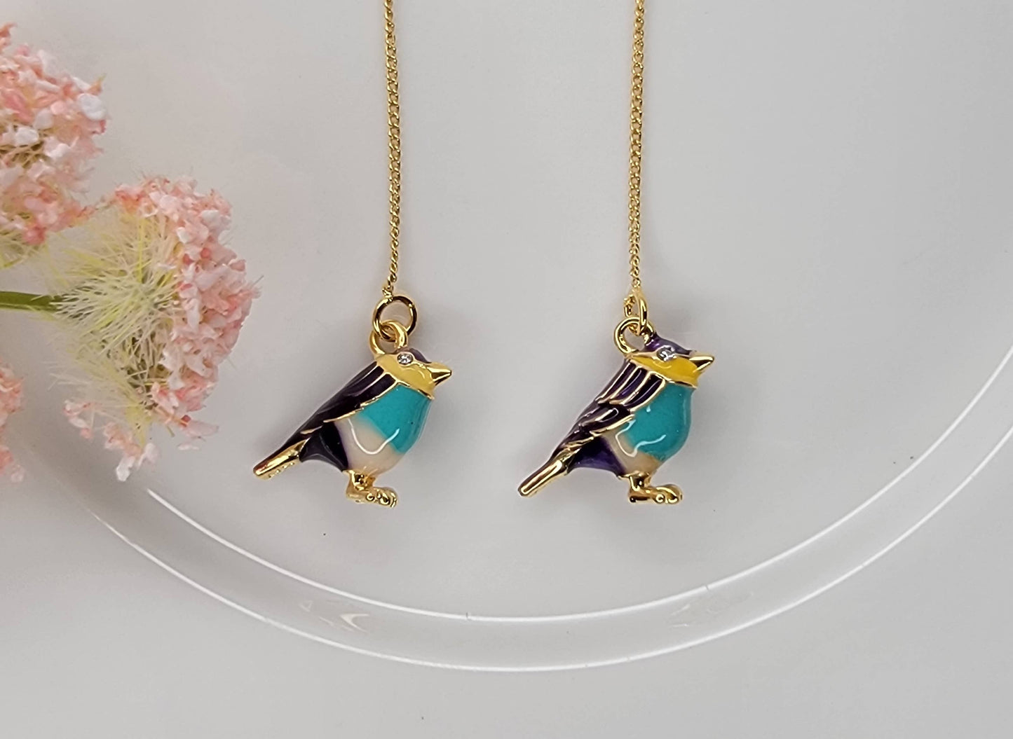 BIRD THREADER EARRING.