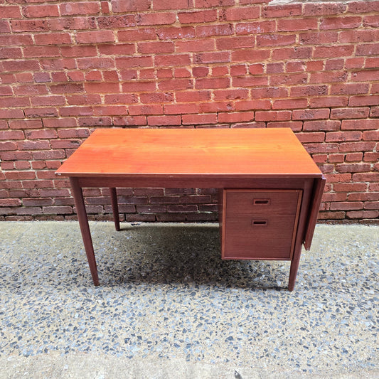 Arne Vodder Danish Desk - Vintage MC
