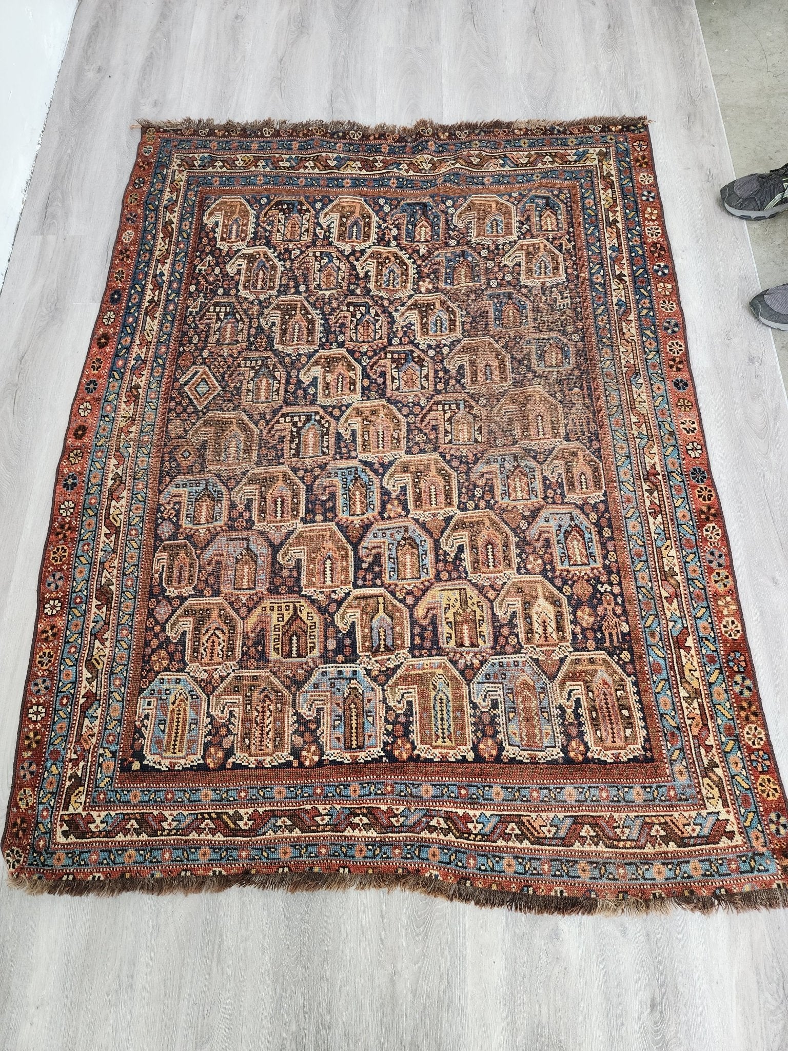 BB0723004 Vintage Khamseh Rug - Vintage MC