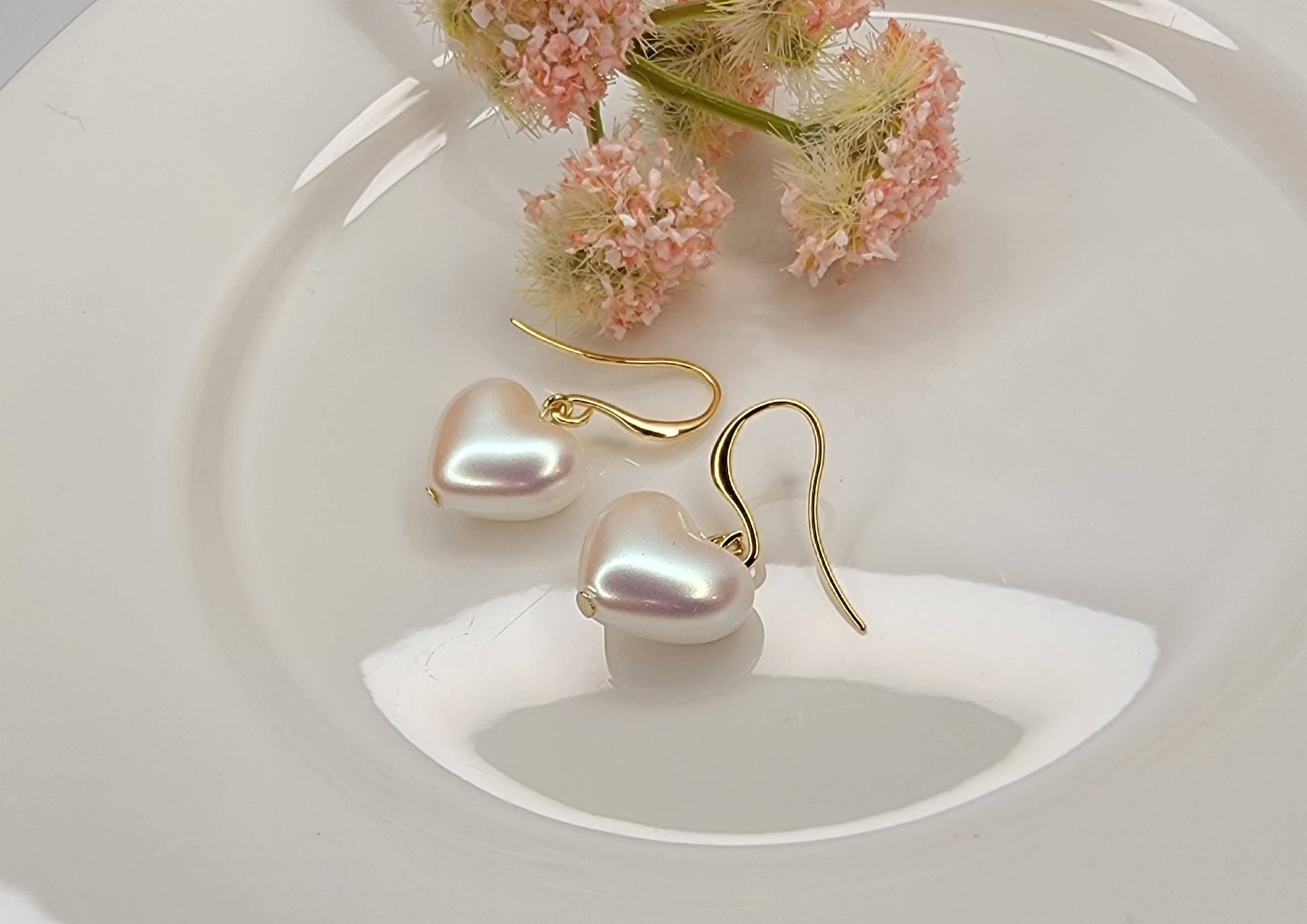 AURORA FAUX HEART PEARL DANGLE EARRINGS