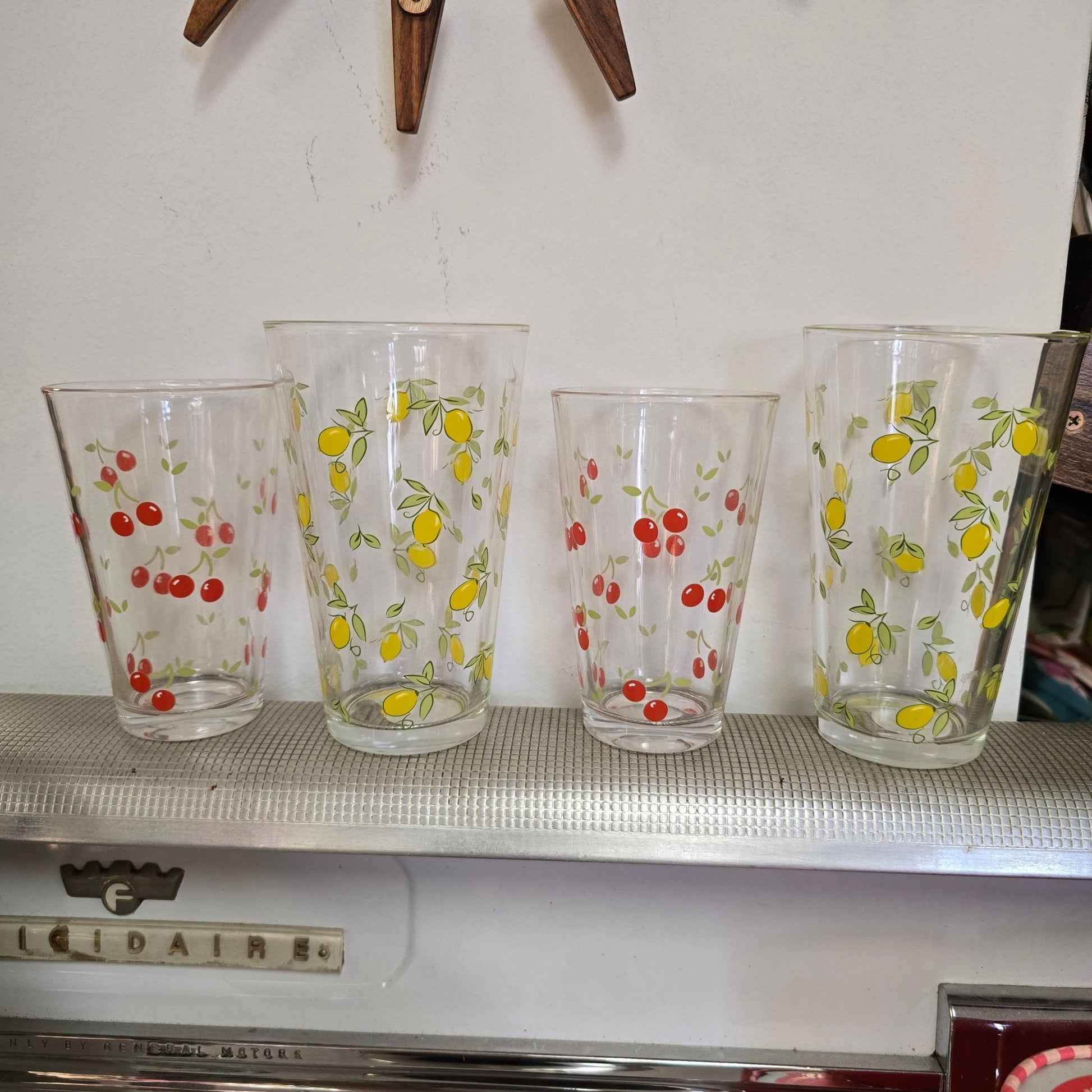 Cherry Glass 10 oz - Vintage MC