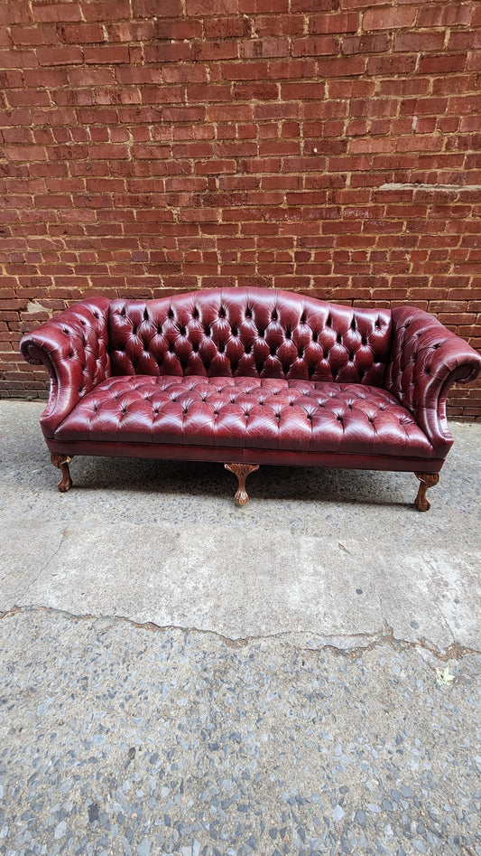 Chesterfield Sofa - Vintage MC