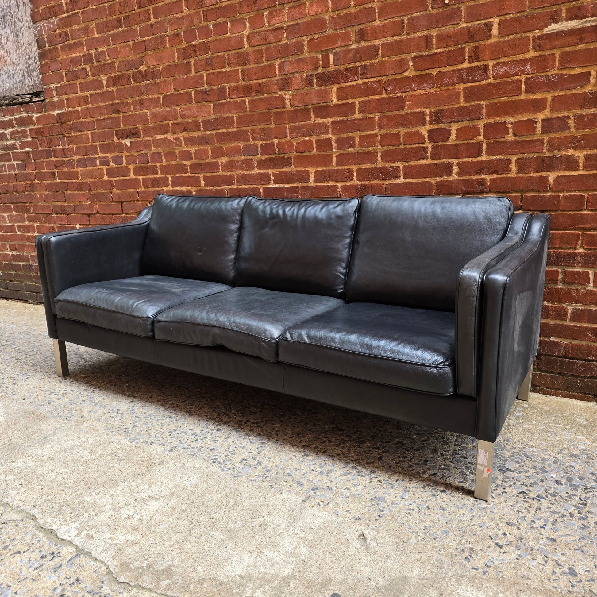 Danish Modern Sofa in the Style of Borge Mogensen - Vintage MC
