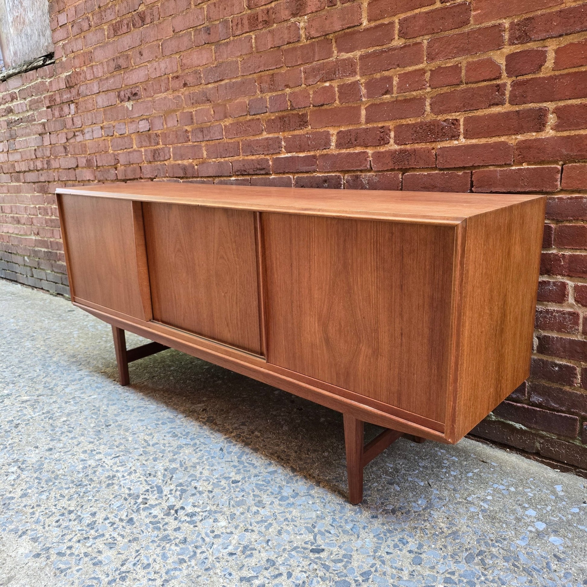 Danish Teak Sideboard ST0425001 - Vintage MC