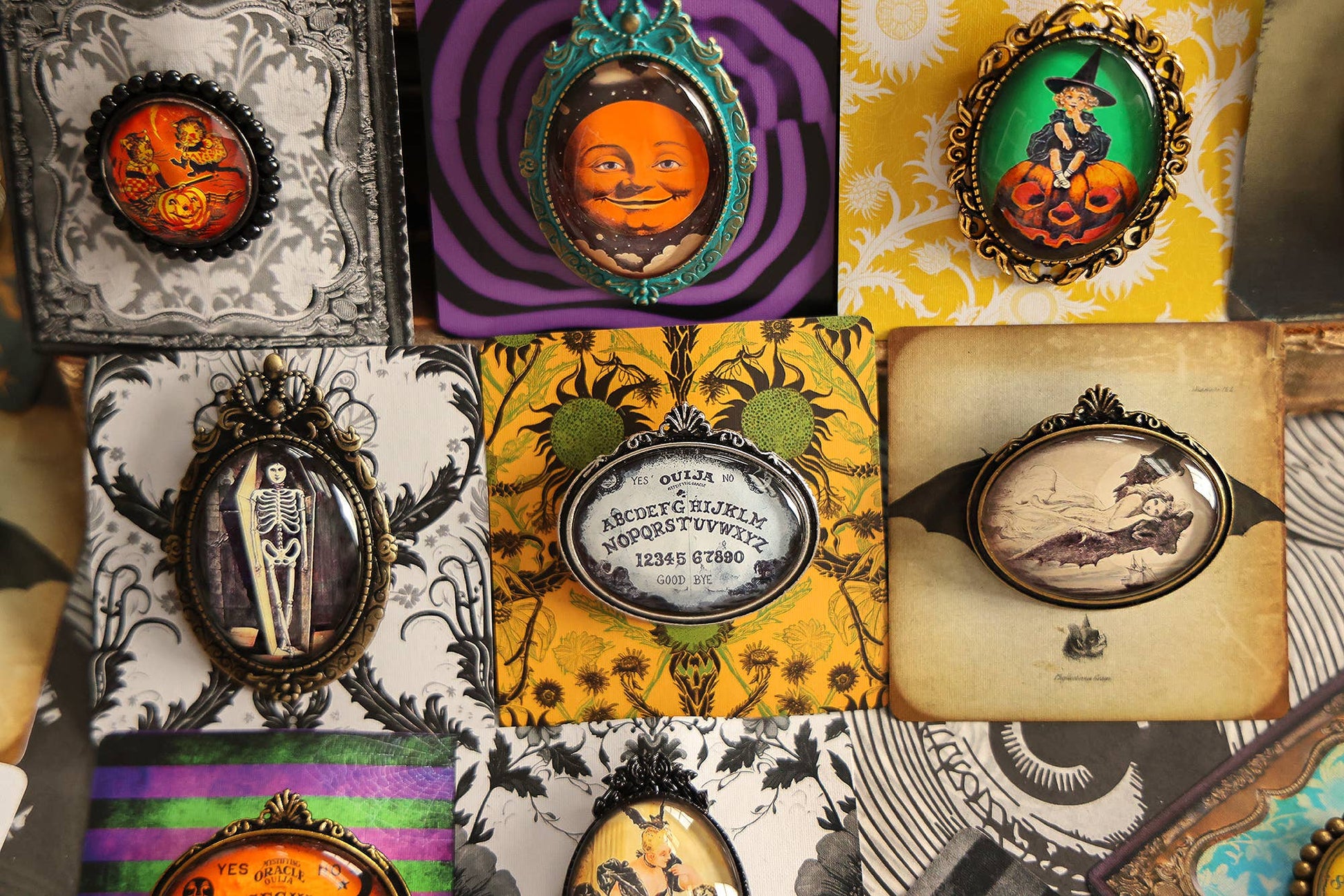 Vintage Halloween Brooch