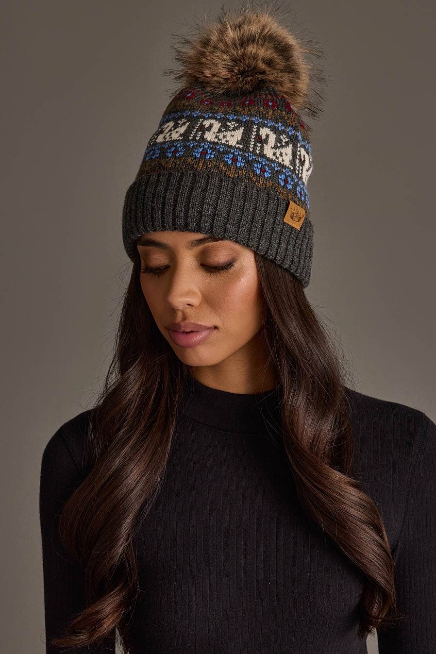 Gray Swan Pattern Knit Pom Hat
