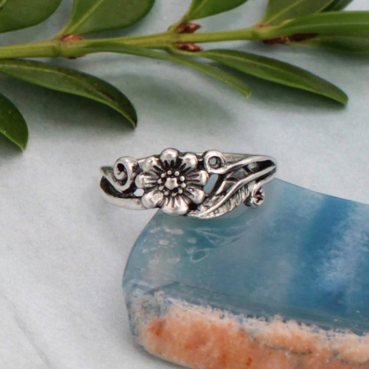 Vintage Vine Silver Flower Ring
