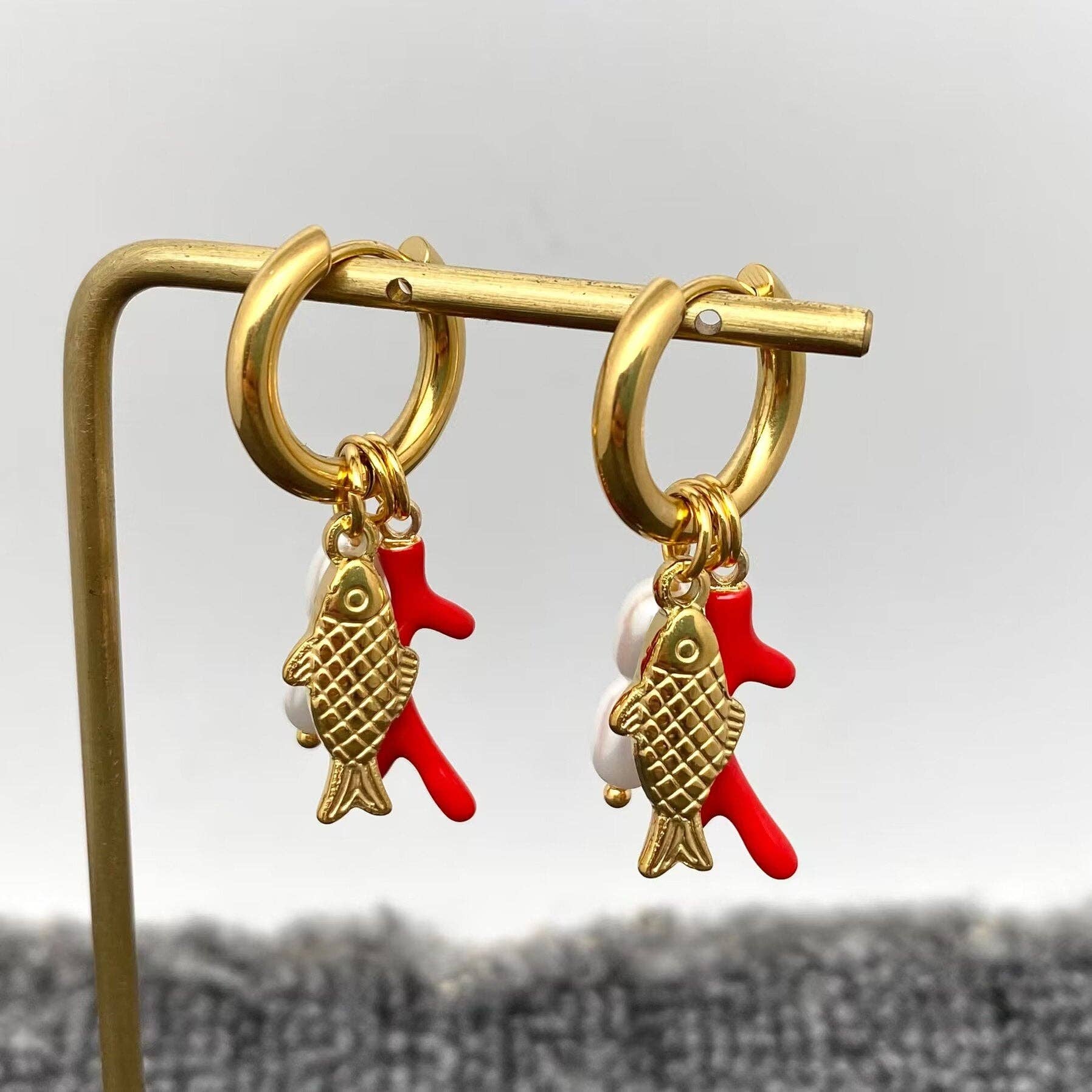 Fish & Pearls & Coral Huggie Earrings - Vintage MC