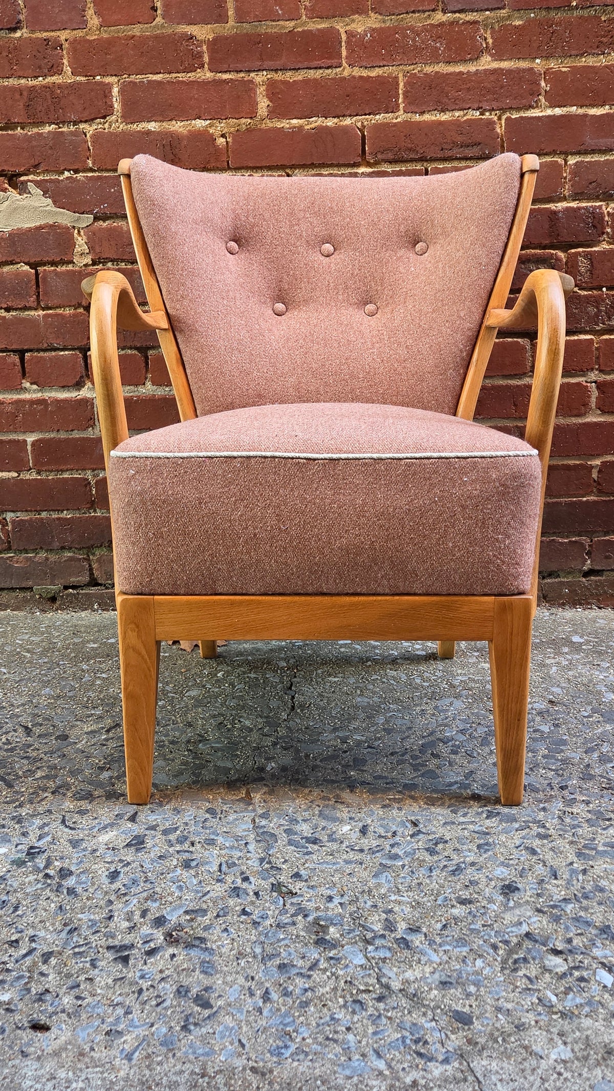 Pink Lounge Chair - LOC052014