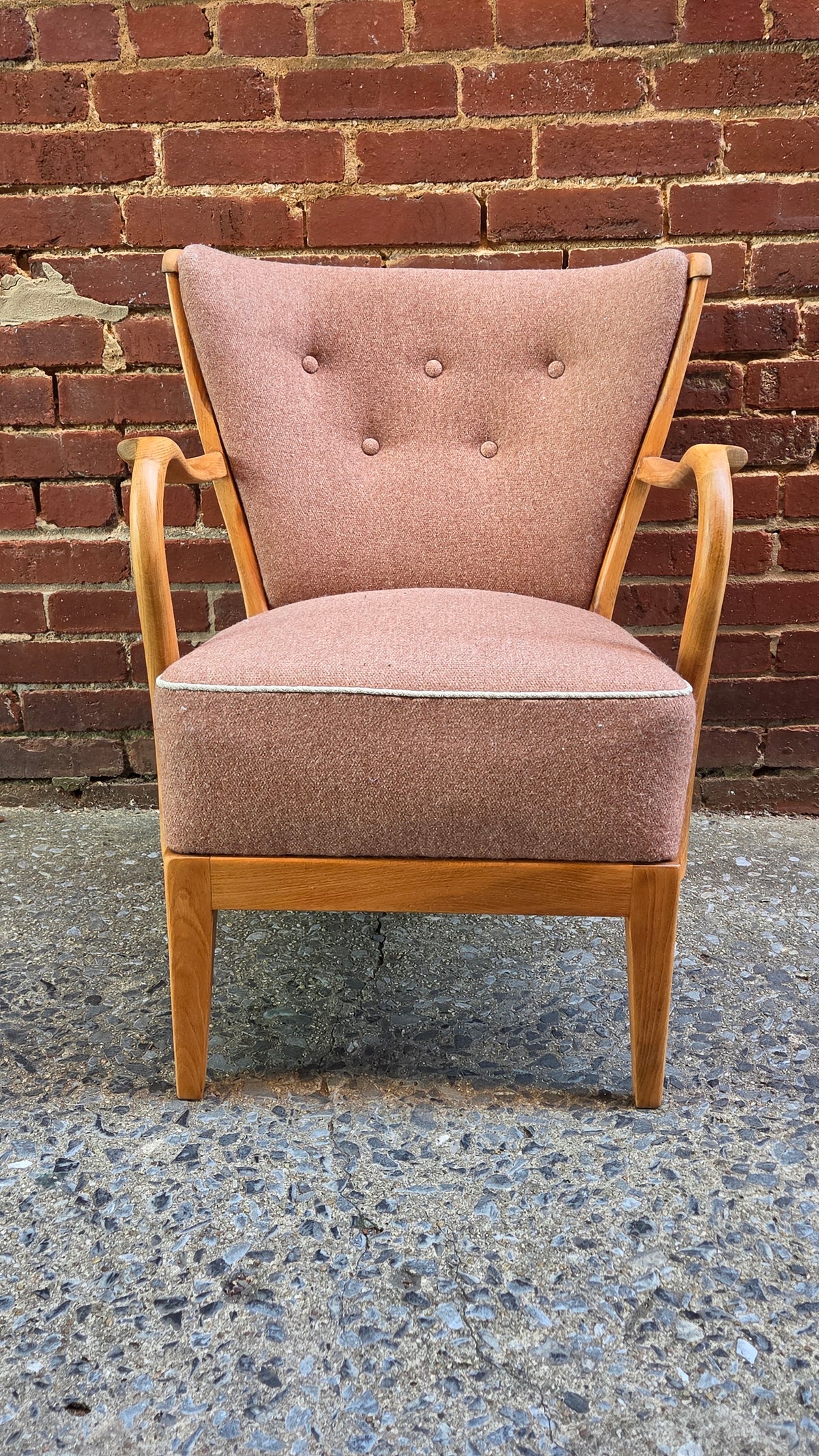 Pink Lounge Chair - LOC052014