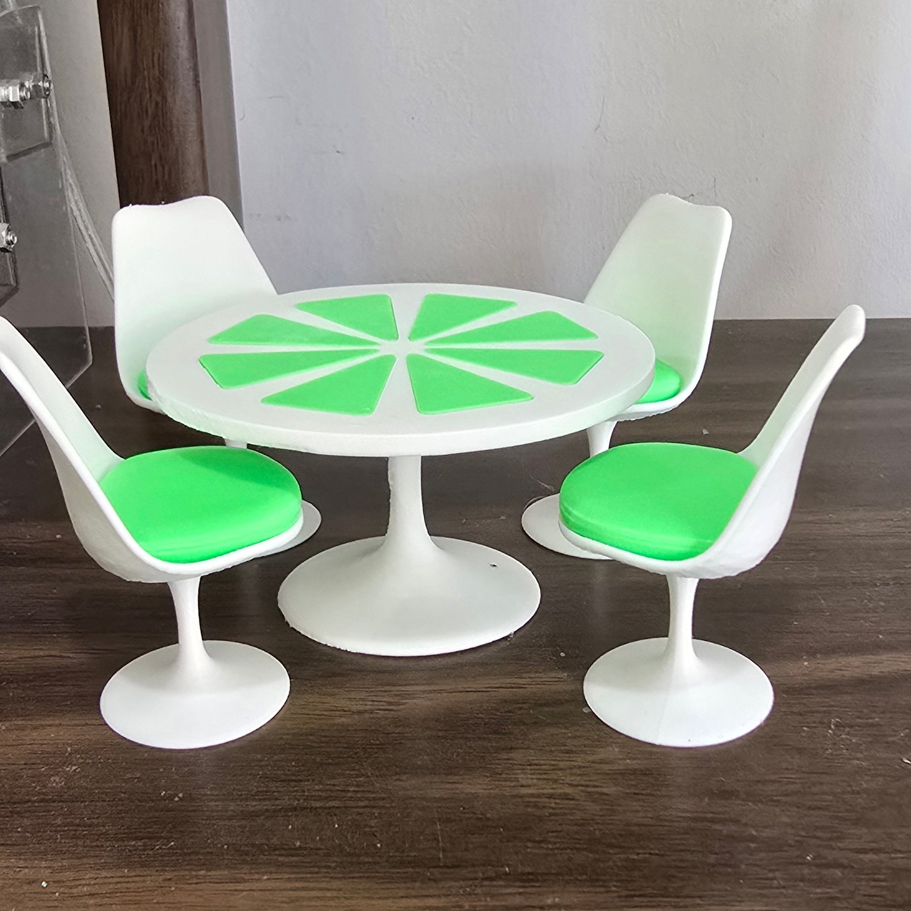 Miniature Mid - Century Tulip Citrus table - Vintage MC