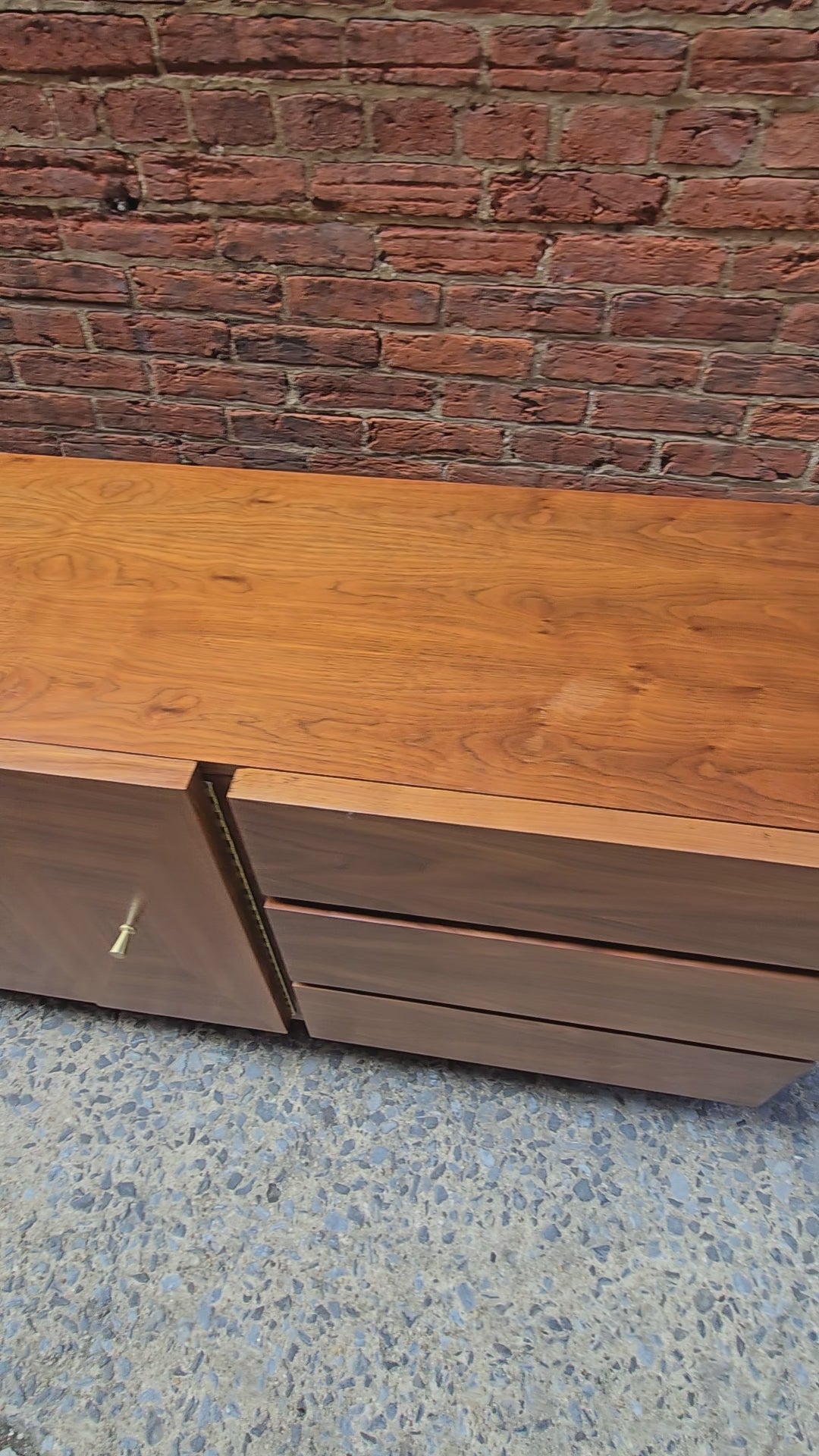 American of Martinsville Mid-Century Walnut Dresser – Vintage MC