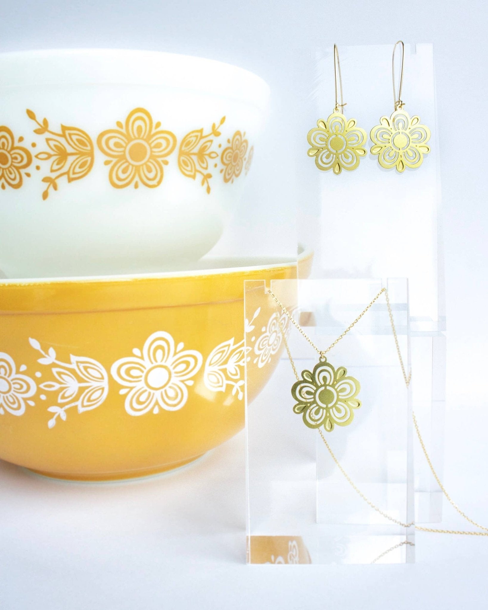 Retro Pyrex Flower Necklace | Butterfly Gold Pattern - Vintage MC