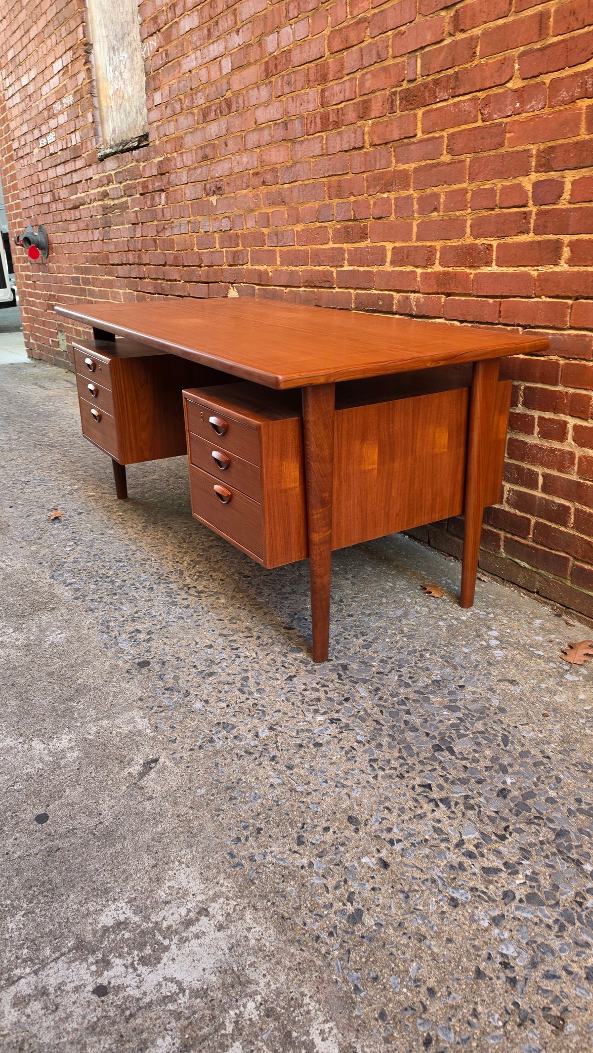 Kai Kristiansen Floating Top Desk