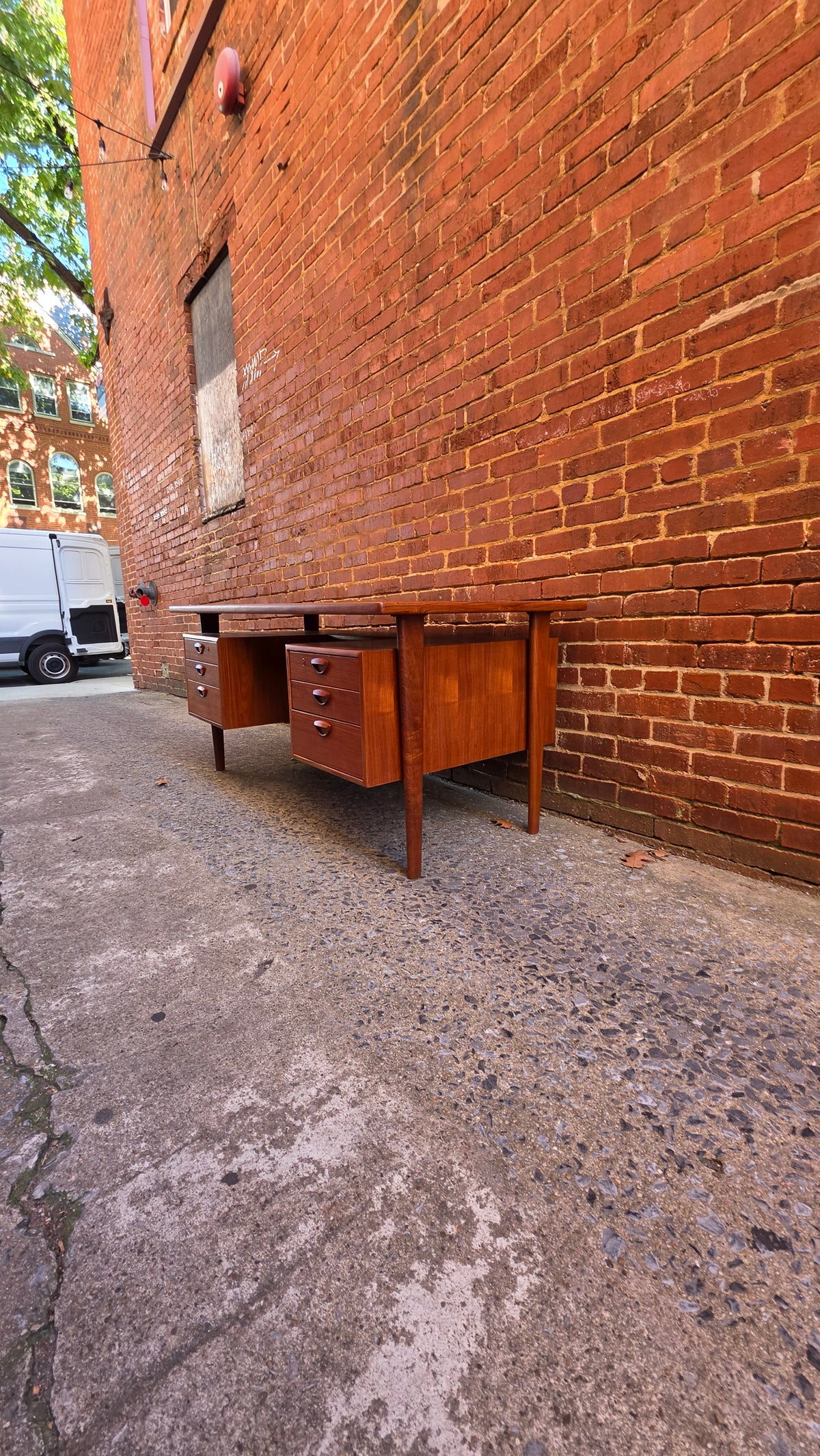 Kai Kristiansen Floating Top Desk