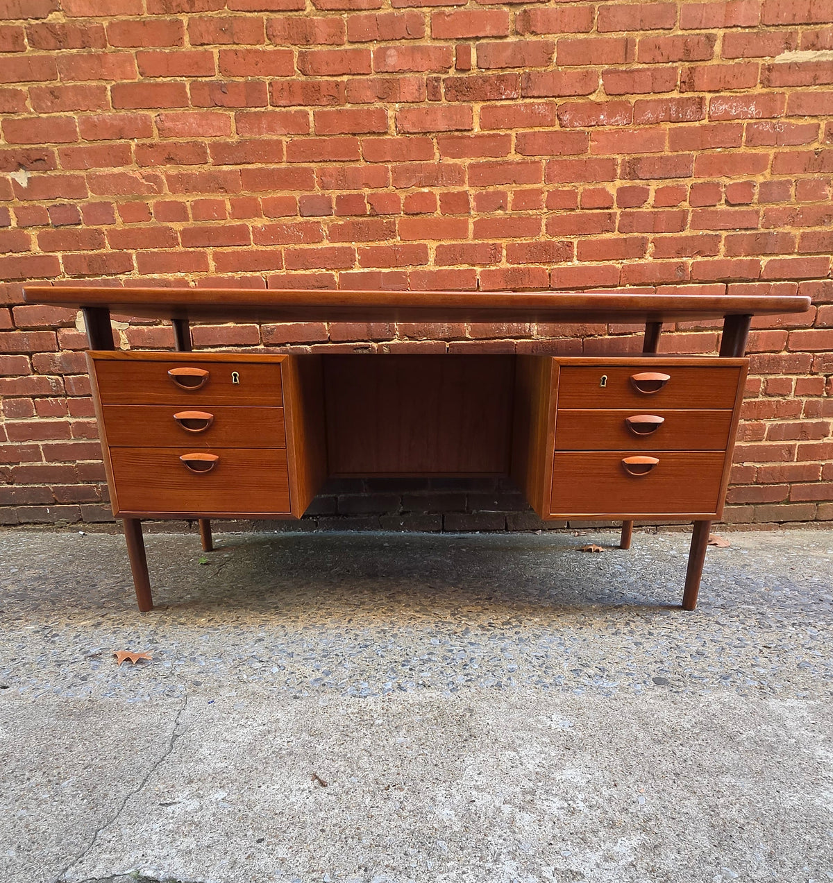 Kai Kristiansen Floating Top Desk