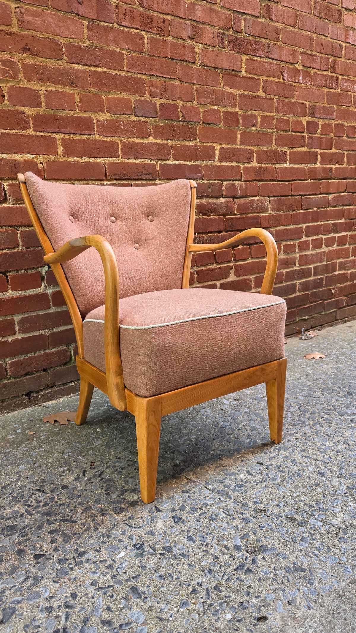 Pink Lounge Chair - LOC052014