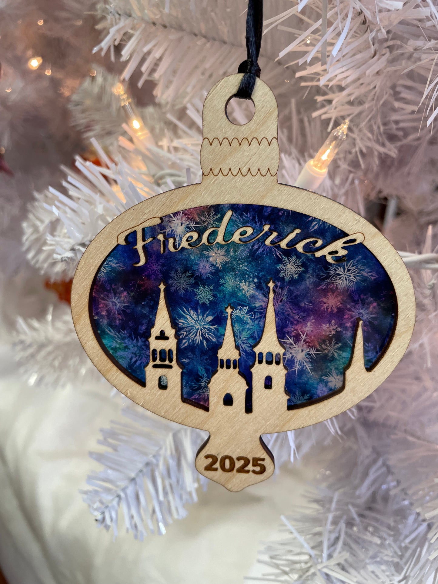 Frederick Ornament 25 GF