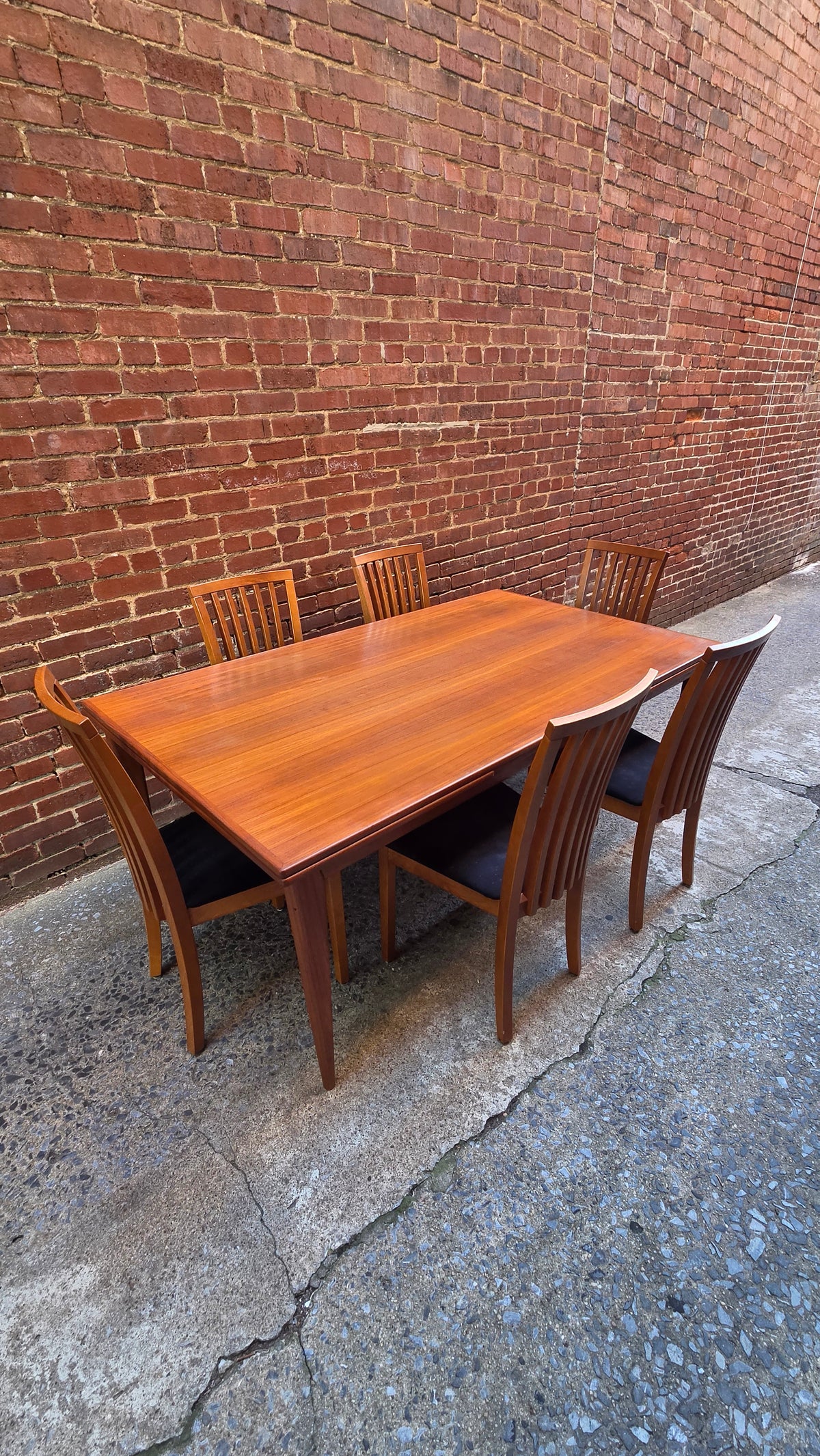 Neils Otto Moller Dining Table plus 6 Skovby Chairs