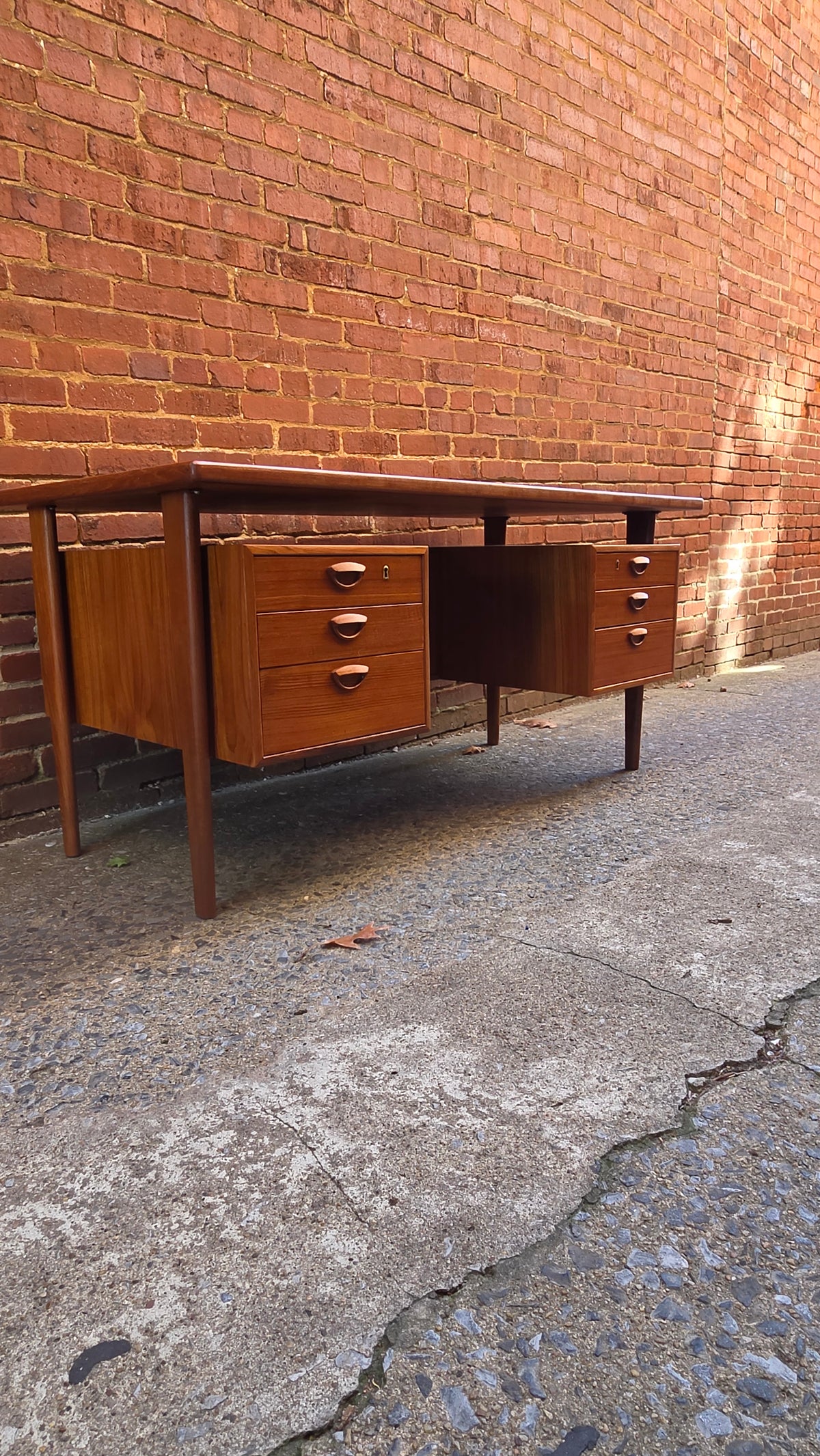 Kai Kristiansen Floating Top Desk