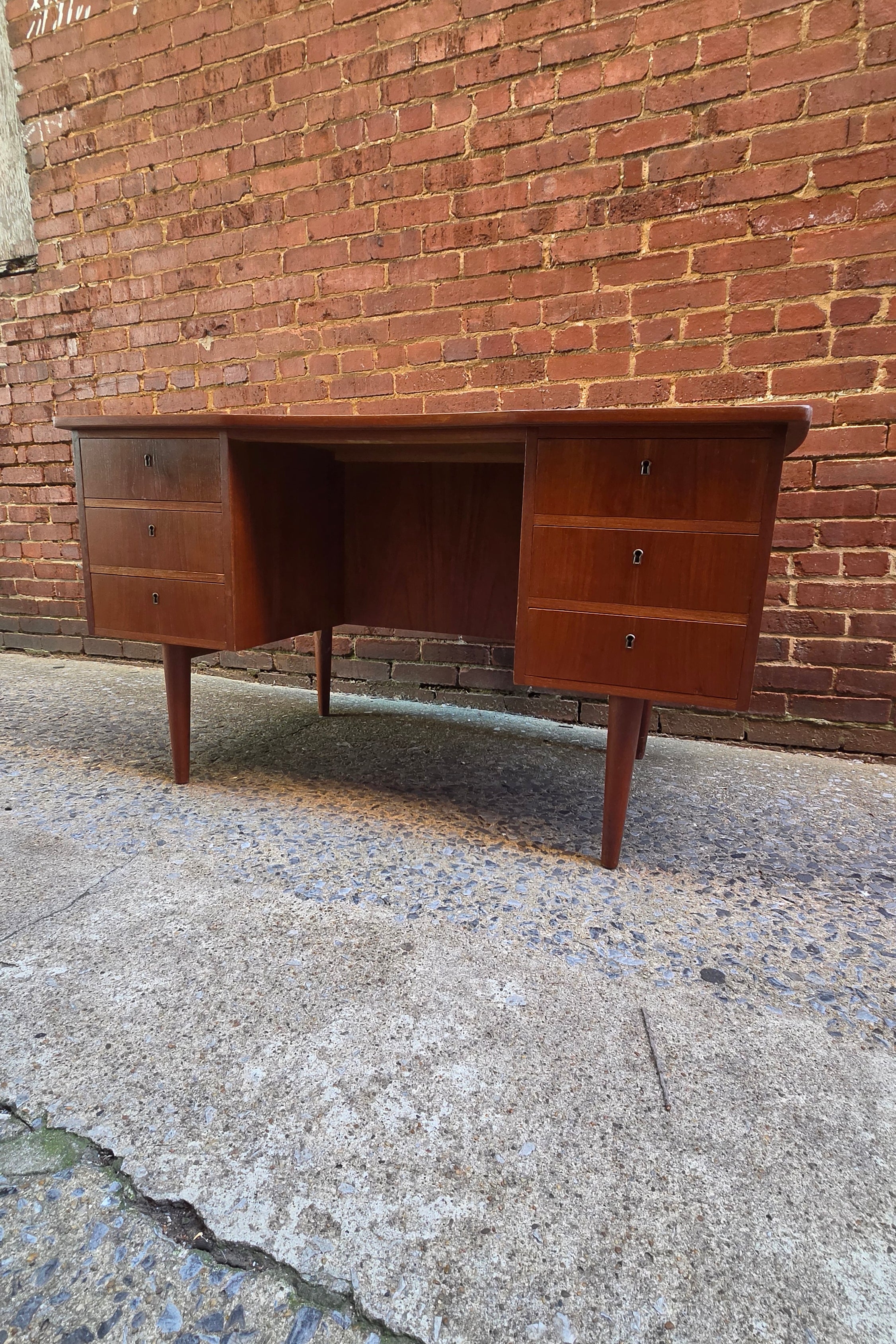 Danish Teak DESK-0526-008