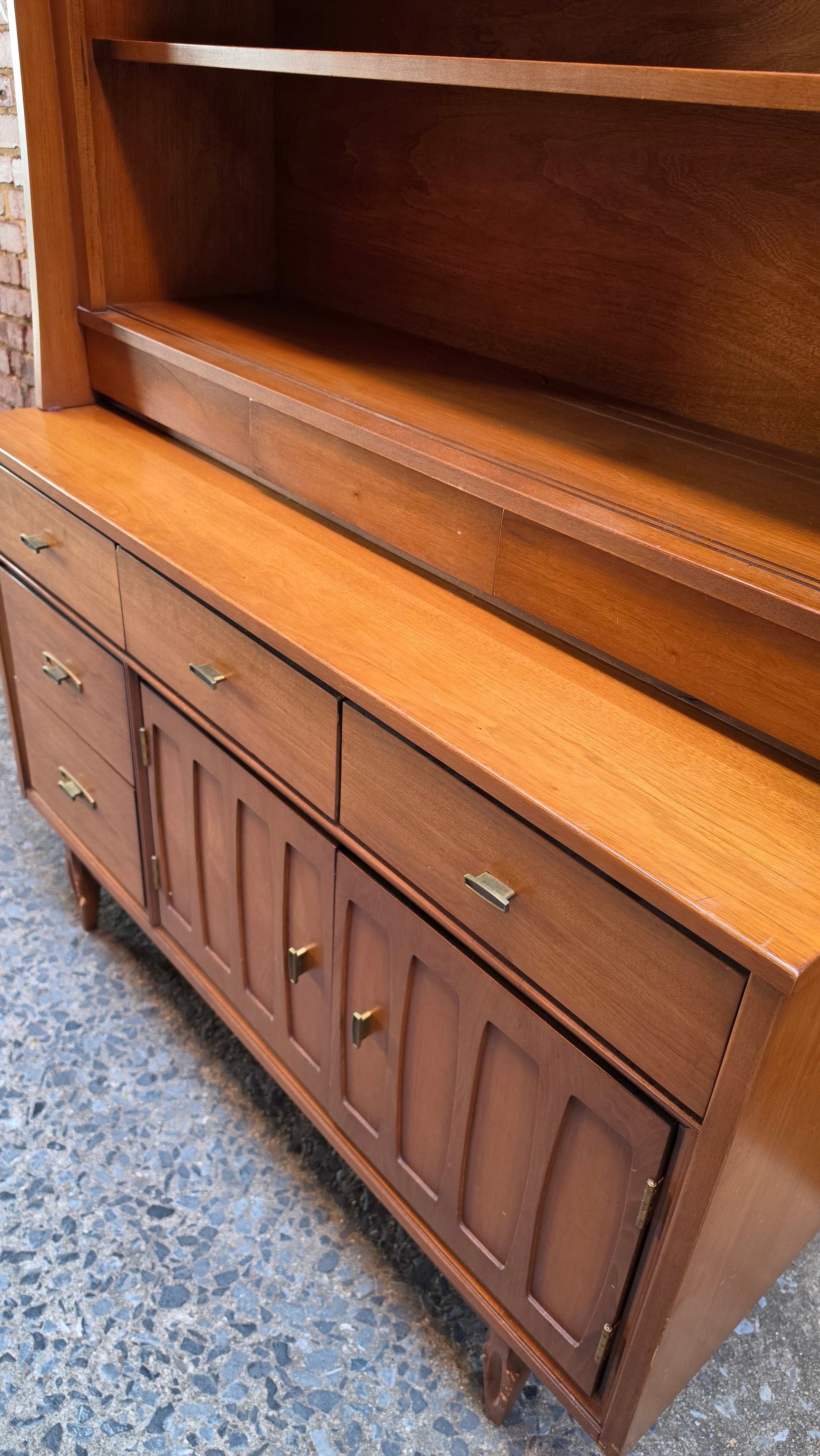 Mainline by Hooker China Hutch