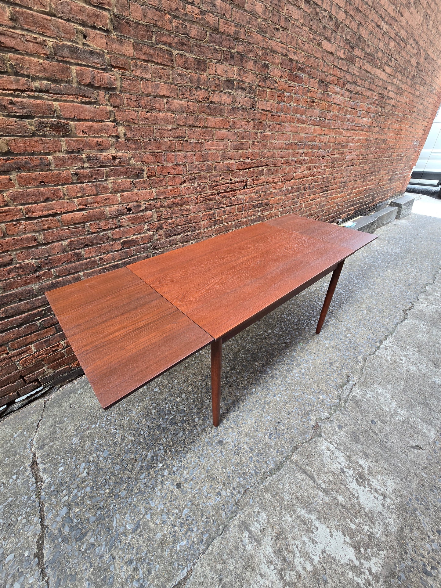 Expandable Danish Teak Dining Table 1225008