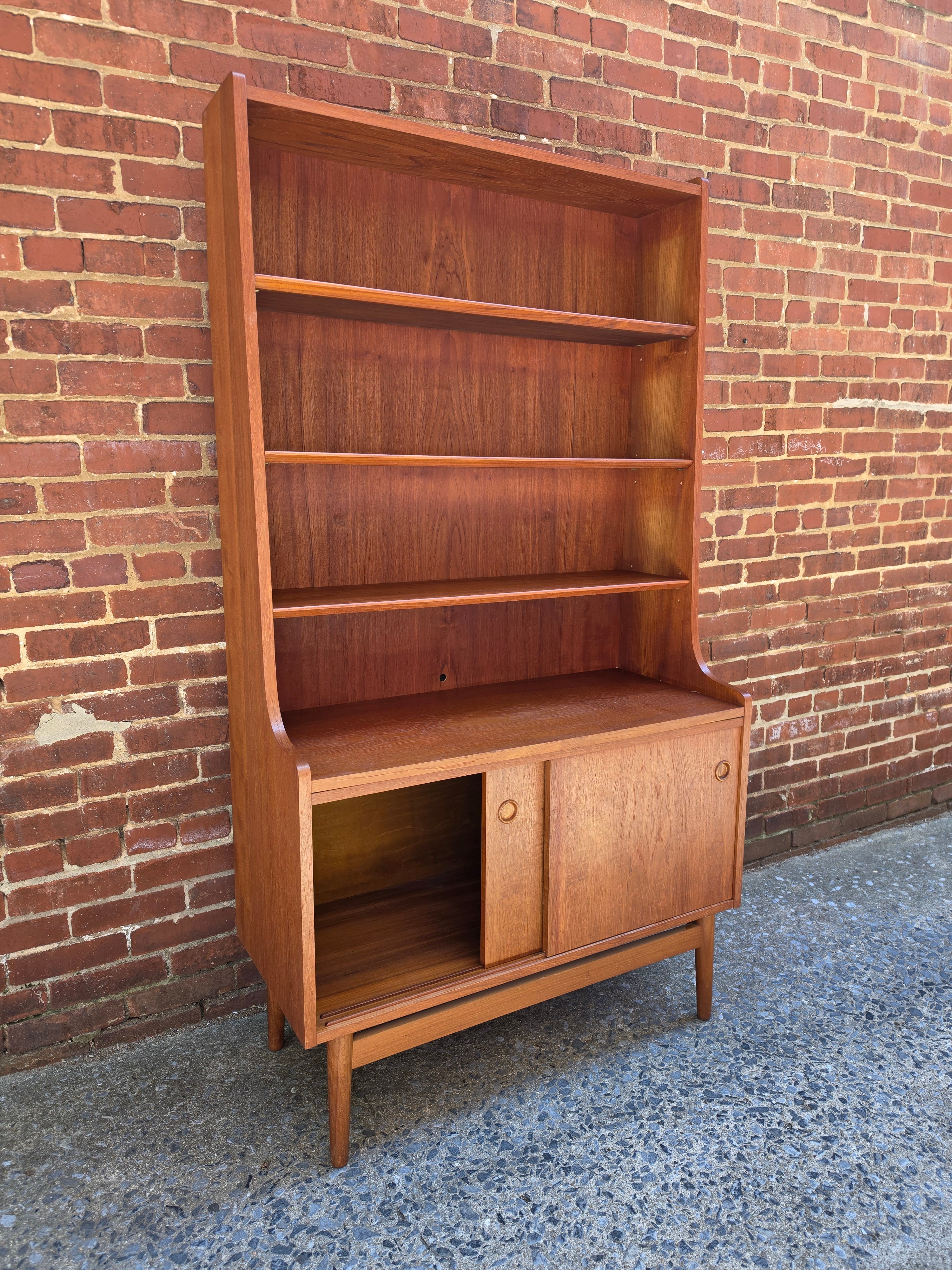 Danish Teak Tall Desk and Bookshelf 0526011 – Vintage MC
