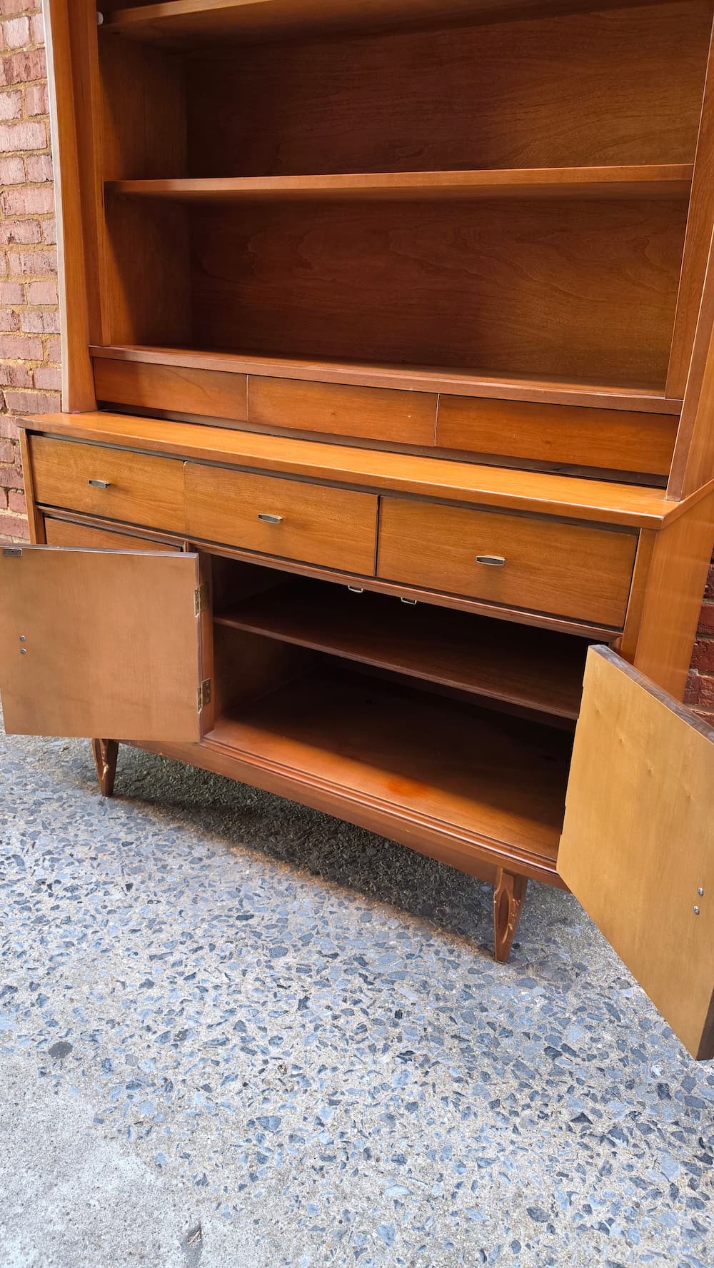 Mainline by Hooker China Hutch