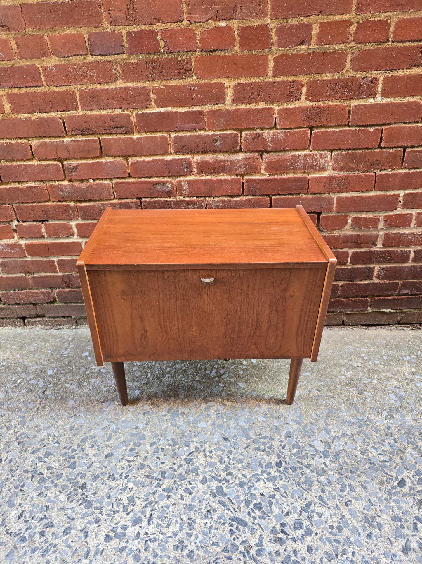 Danish Cabinet 0326004