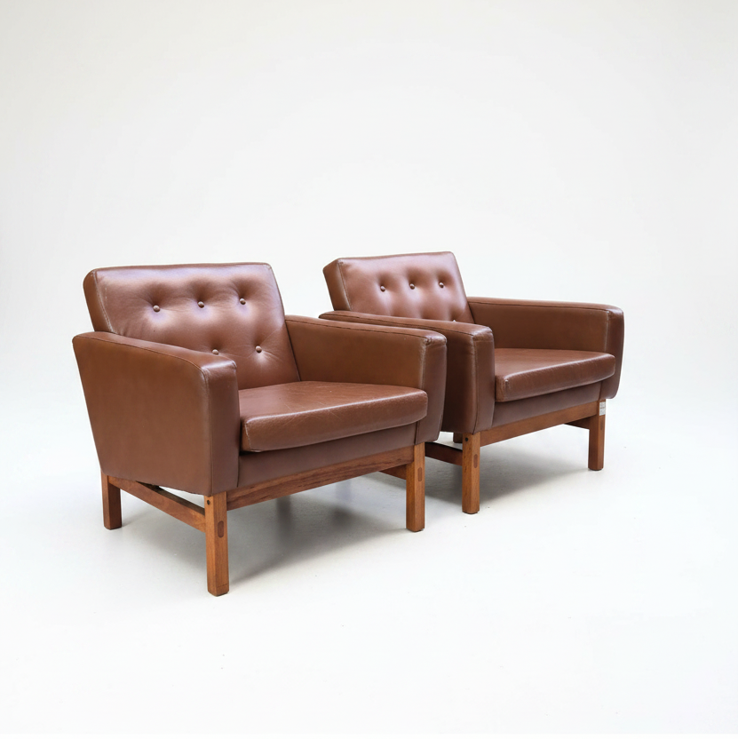Pair of AB Futura Scandinavian Club Chairs