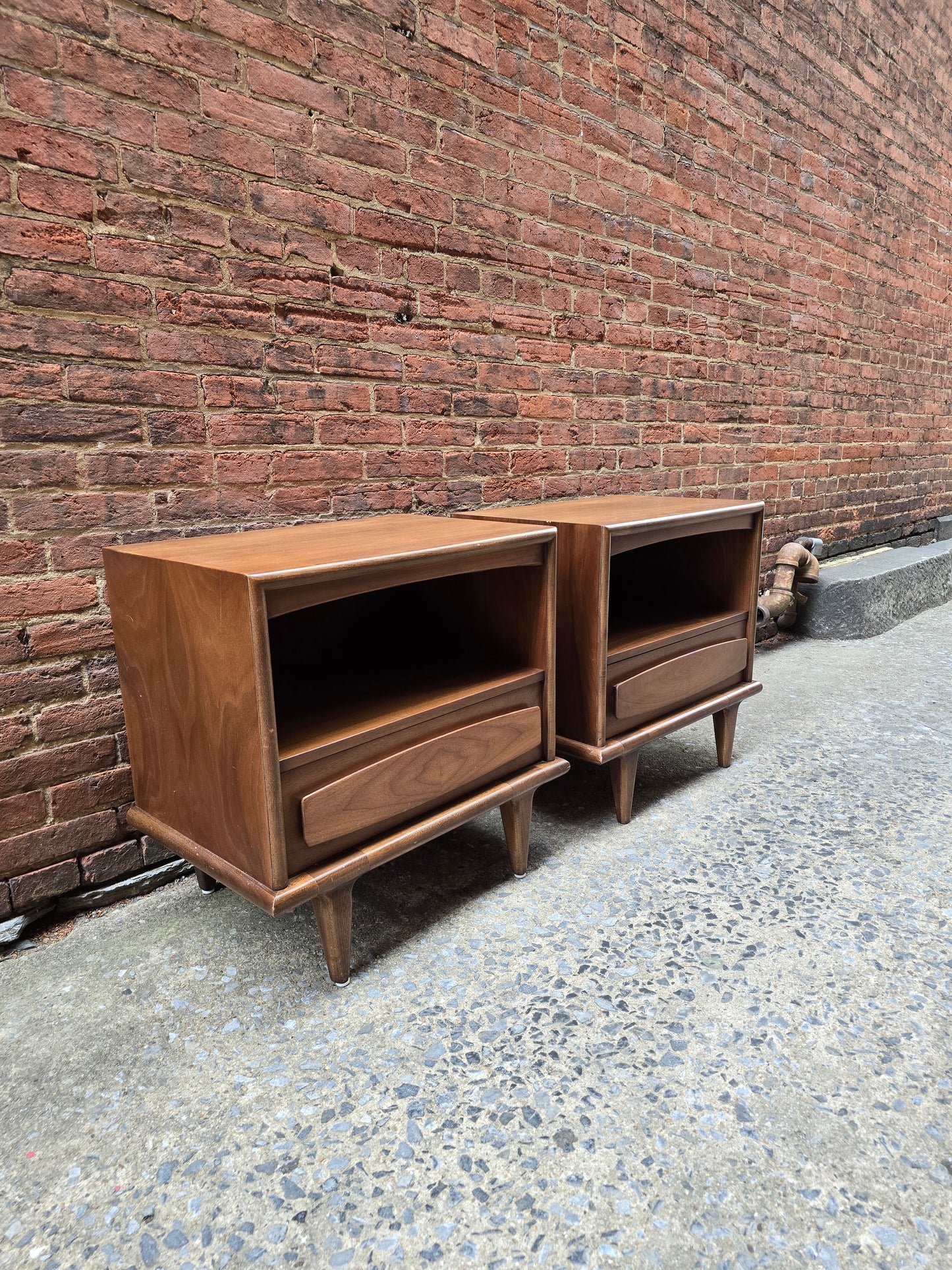 American of Martinsville Nightstands