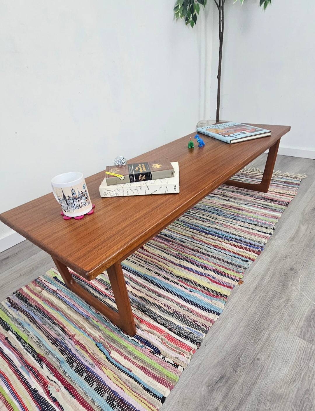 Danish Coffee Table 1125008