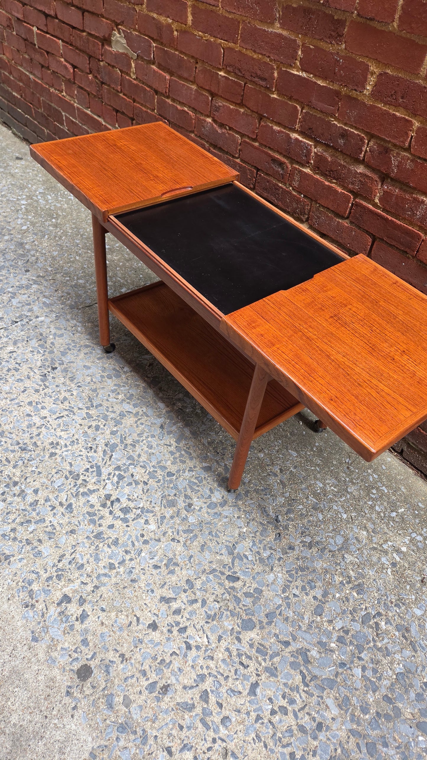 Kurt Østervig Bar Cart