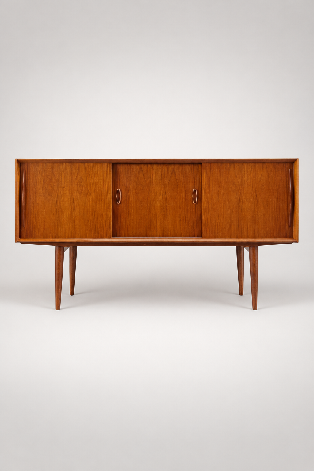 Danish Credenza 0526003 3 doors
