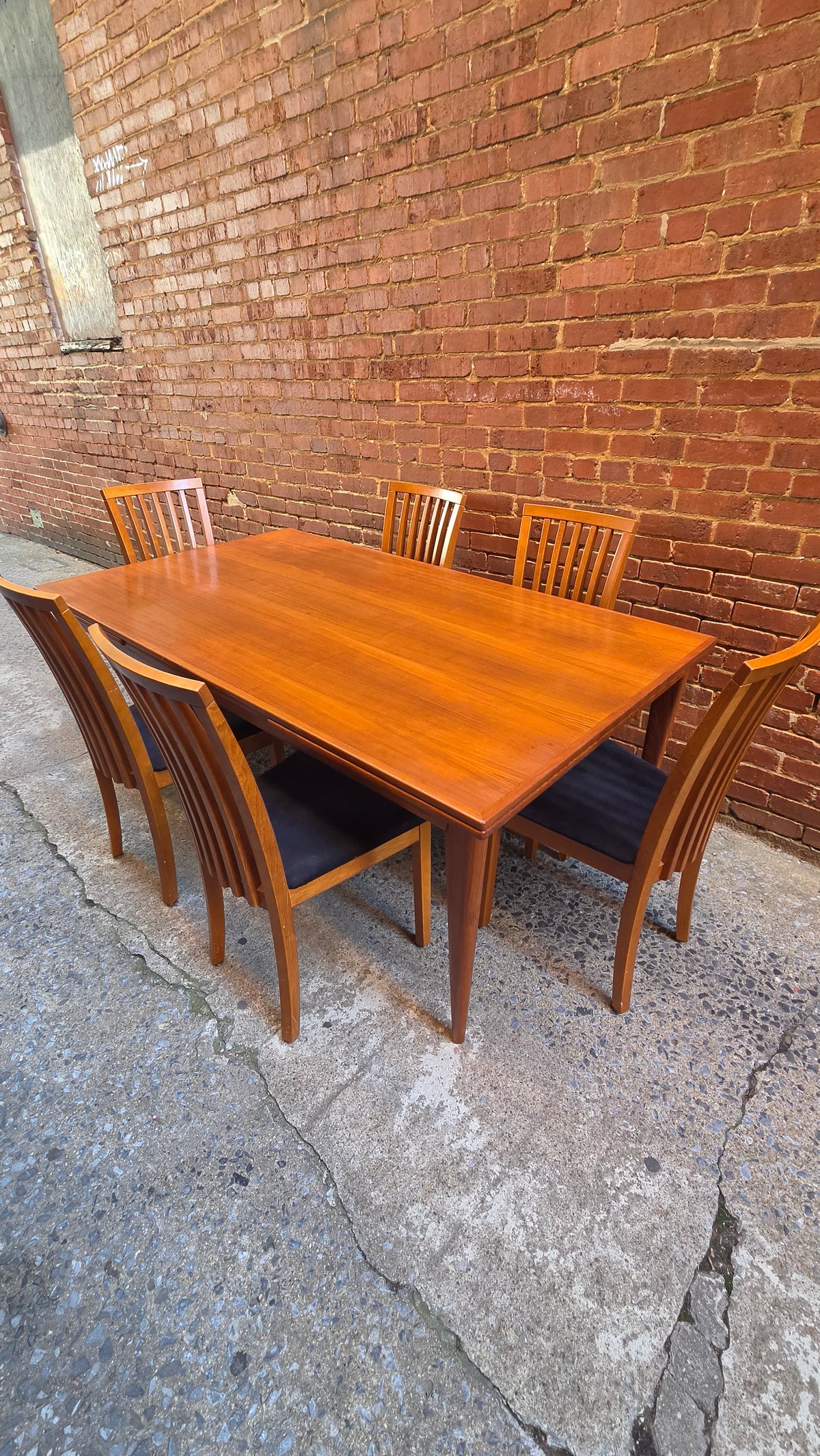 Neils Otto Moller Dining Table plus 6 Skovby Chairs