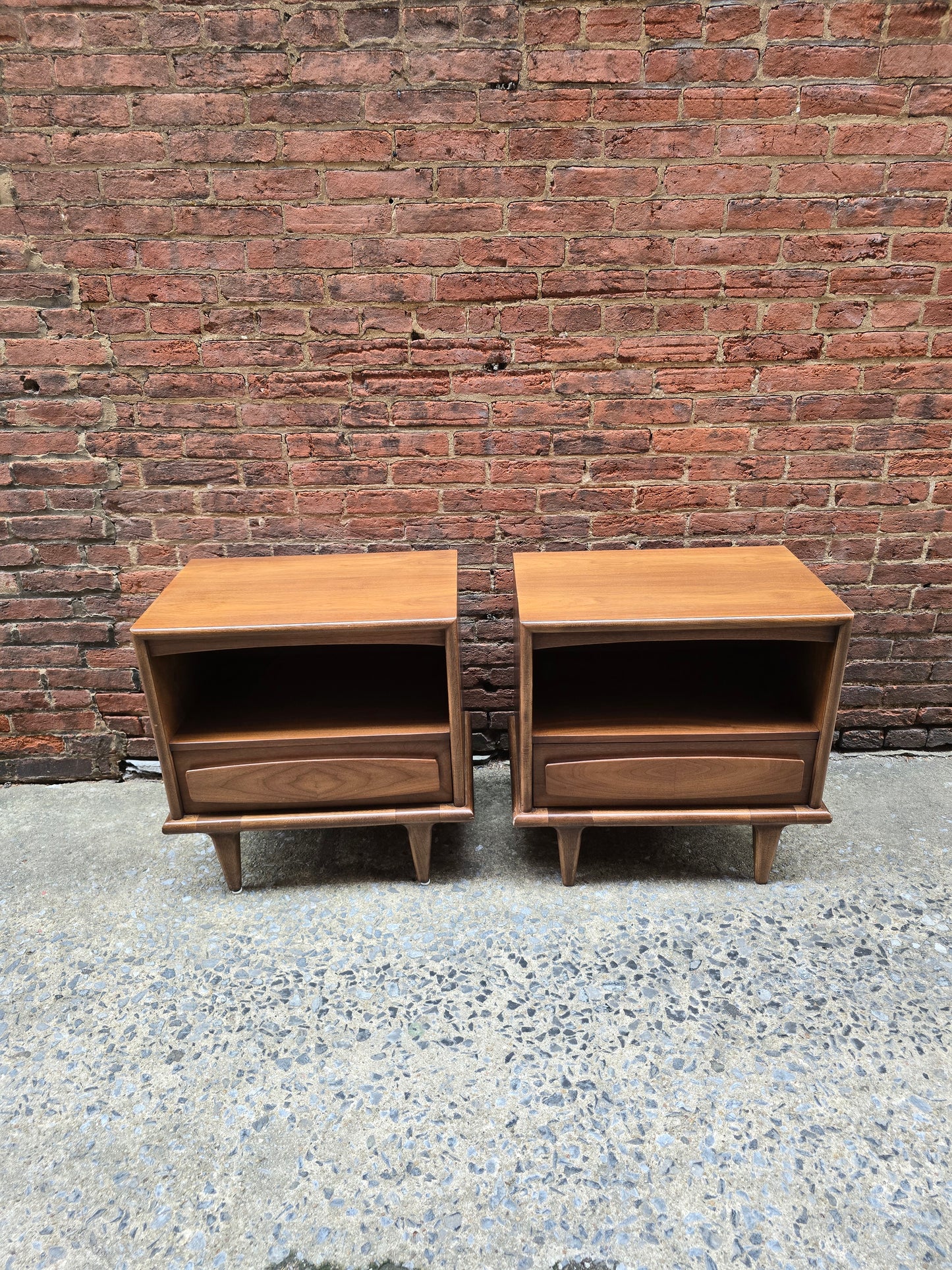 American of Martinsville Nightstands