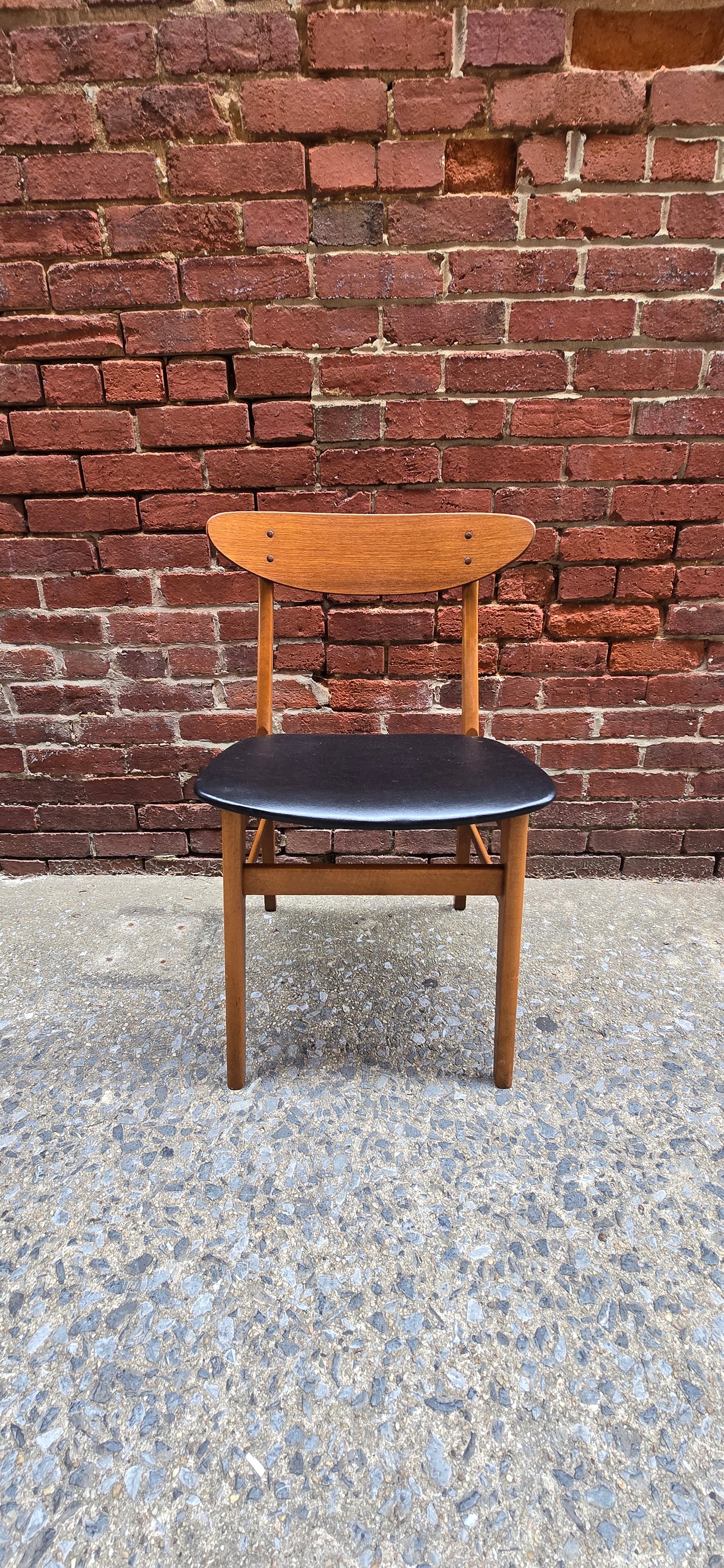 Set of 8 Danish Modern Dining Chairs