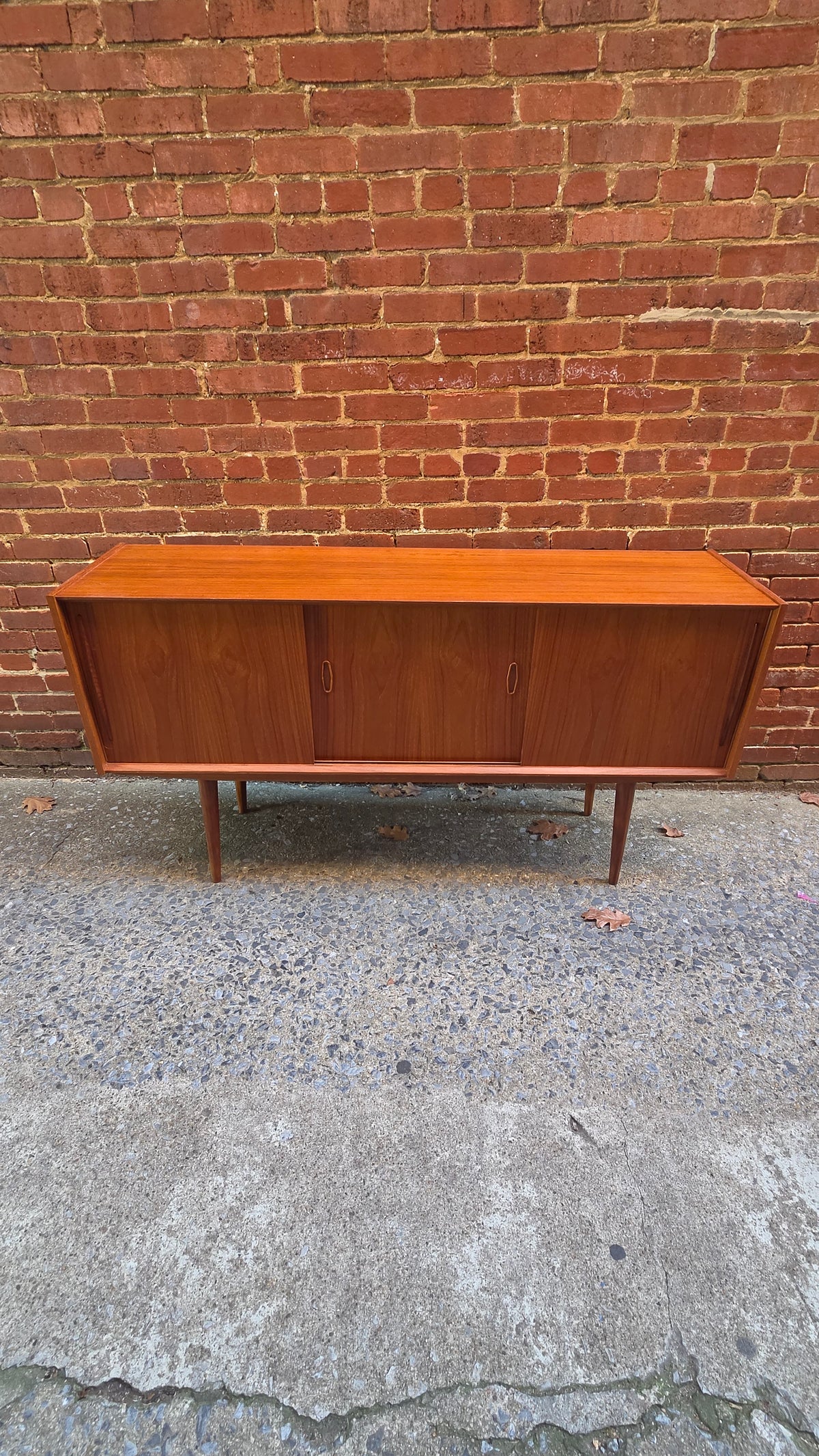 Danish Credenza 0526003 3 doors