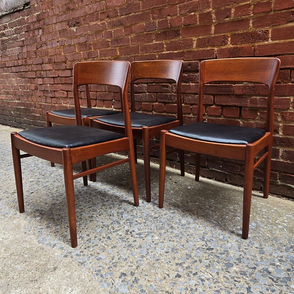 Set of 4 Danish Dining Chairs 712002 - Vintage MC