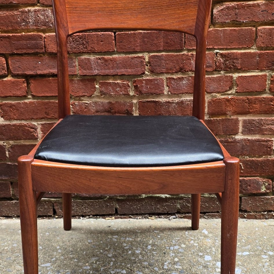 Set of 4 Danish Dining Chairs 712002 - Vintage MC